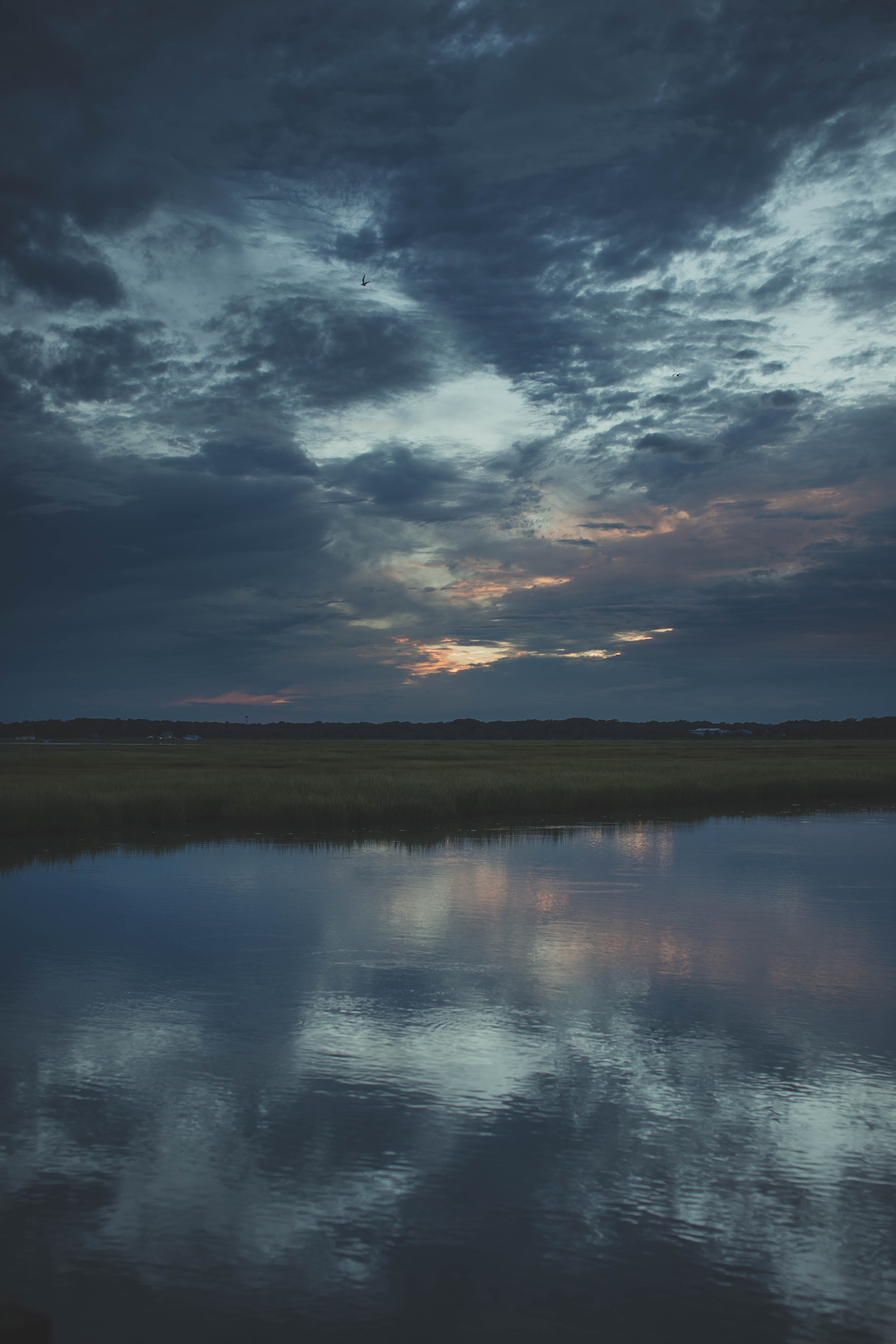 sound, beauty in nature, lifestyle, sunset, stone harbor, sky, lake, evening, tranquil scene, water, dusk, grass, outdoors, tranquility, idyllic, sun, cloud - sky, Phone HD Wallpaper