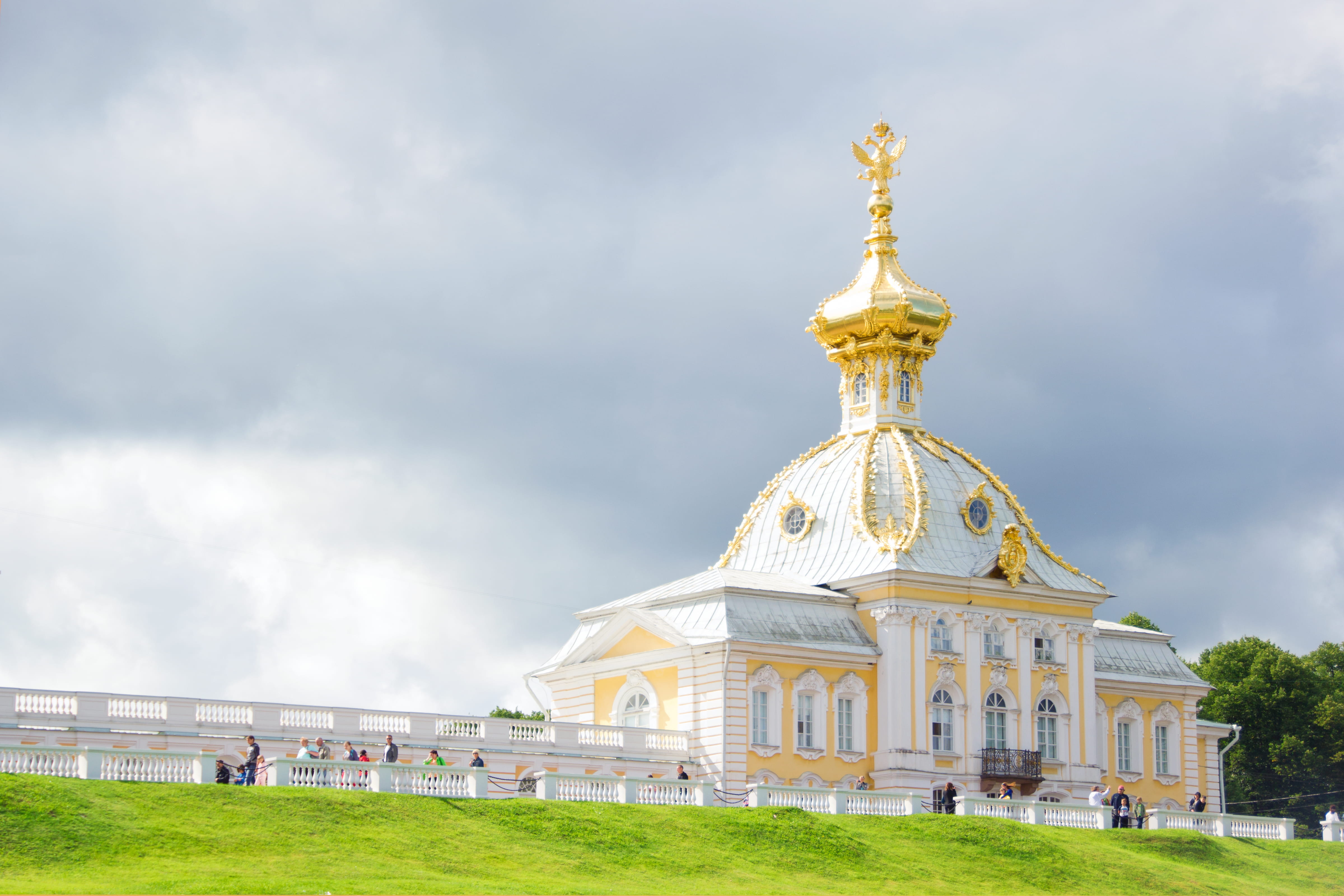 cloud - sky, petersburg, history, day, architecture, petrodvorets, saint, dome, building, st, russian, gold colored, built structure, summer, nature, golden, HD Wallpaper