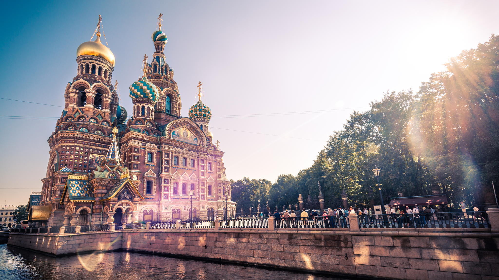 orthodox, green, famous Place, city, red, winter, orthodox Church, russian Culture, 1080P, tree, blue, cityscape, town, Russia, gold Colored, church, place of worship, HD Wallpaper