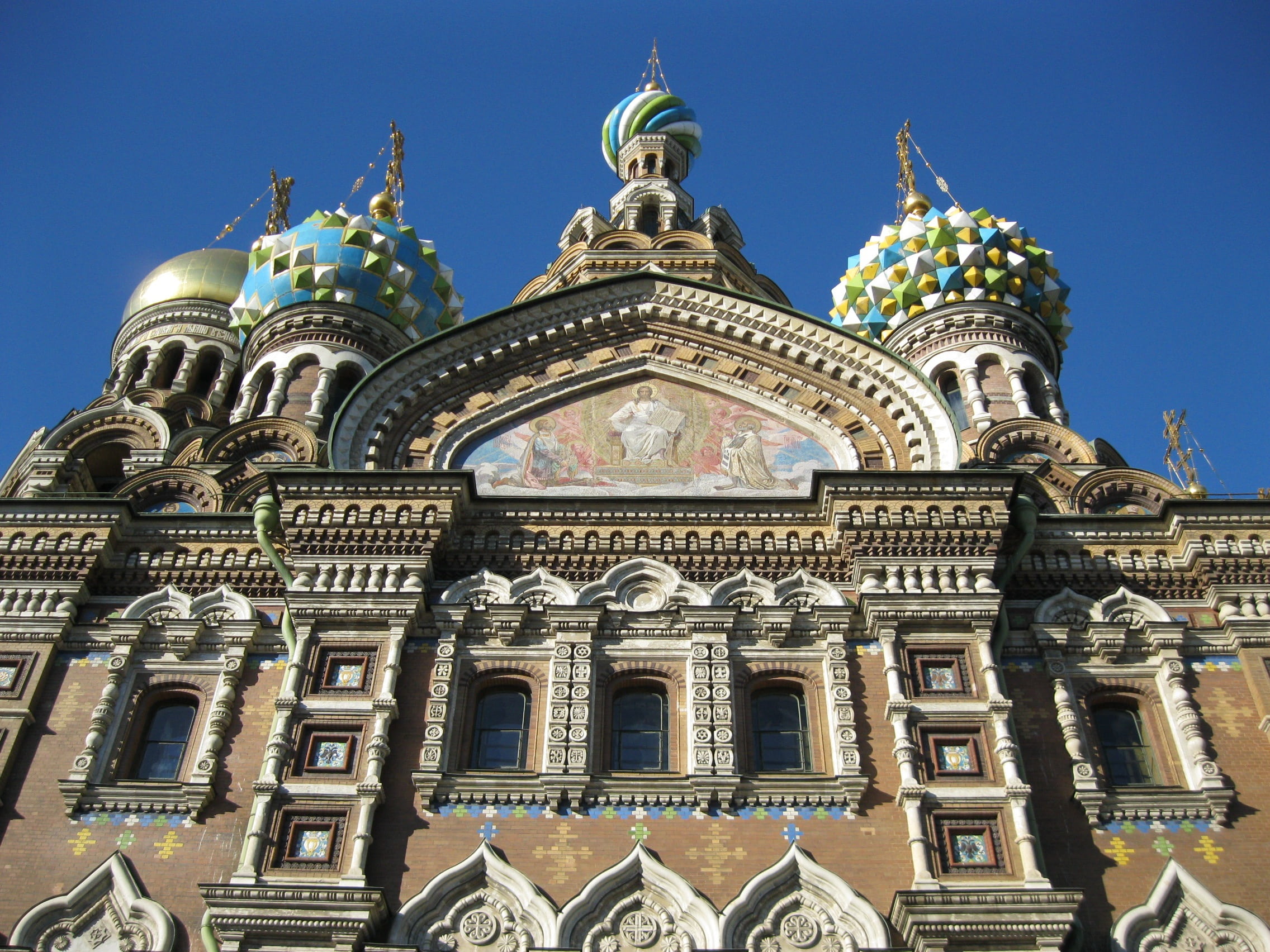 sculpture, place of worship, low angle view, church of the savior on blood, building exterior, ornate, st petersburg, travel, spire, architecture, sky, HD Wallpaper