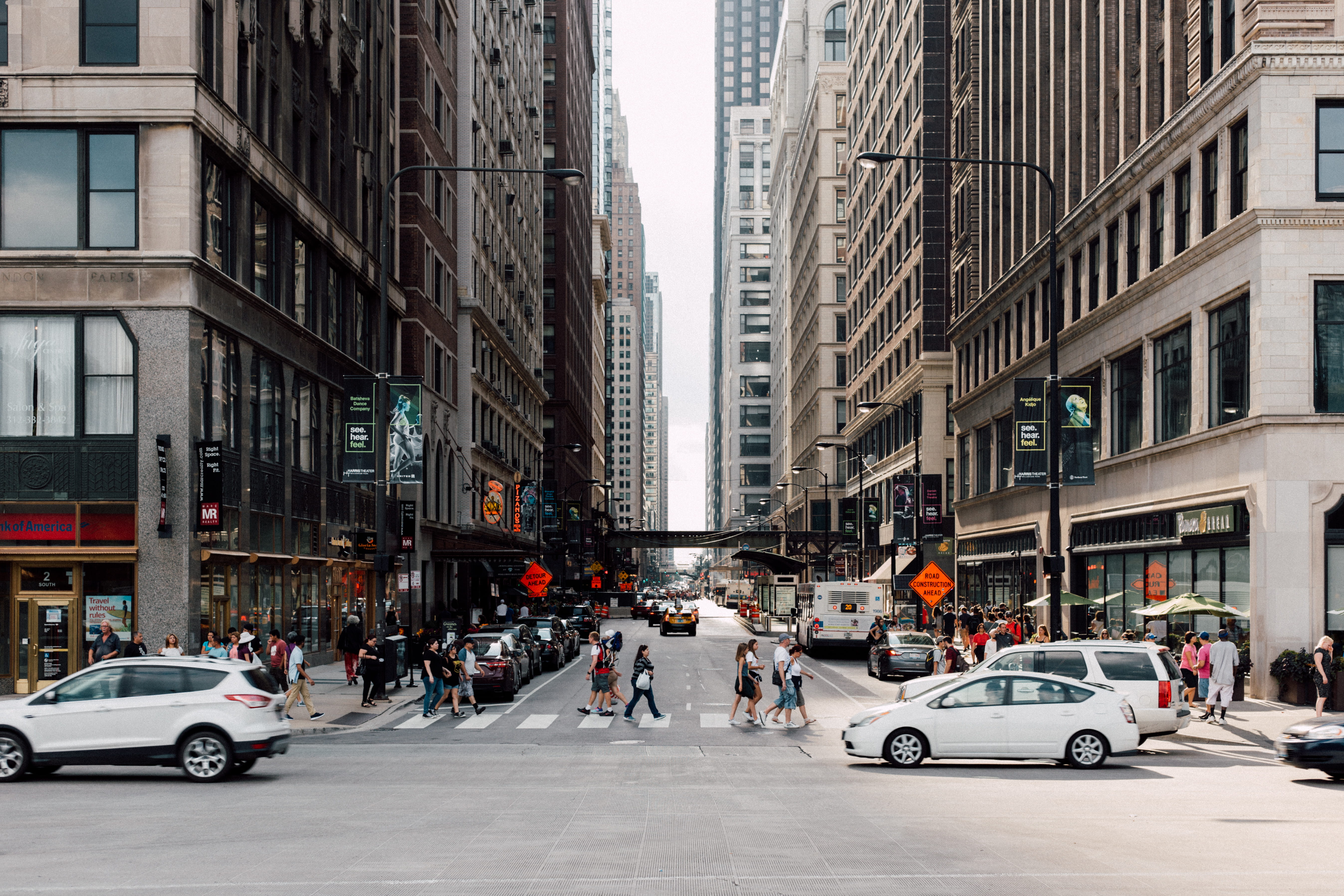 traffic, crowd, street, cityscape, 5K, office building exterior, group of people, day, transportation, pedestrian, city, building, facade, people, urban, HD Wallpaper