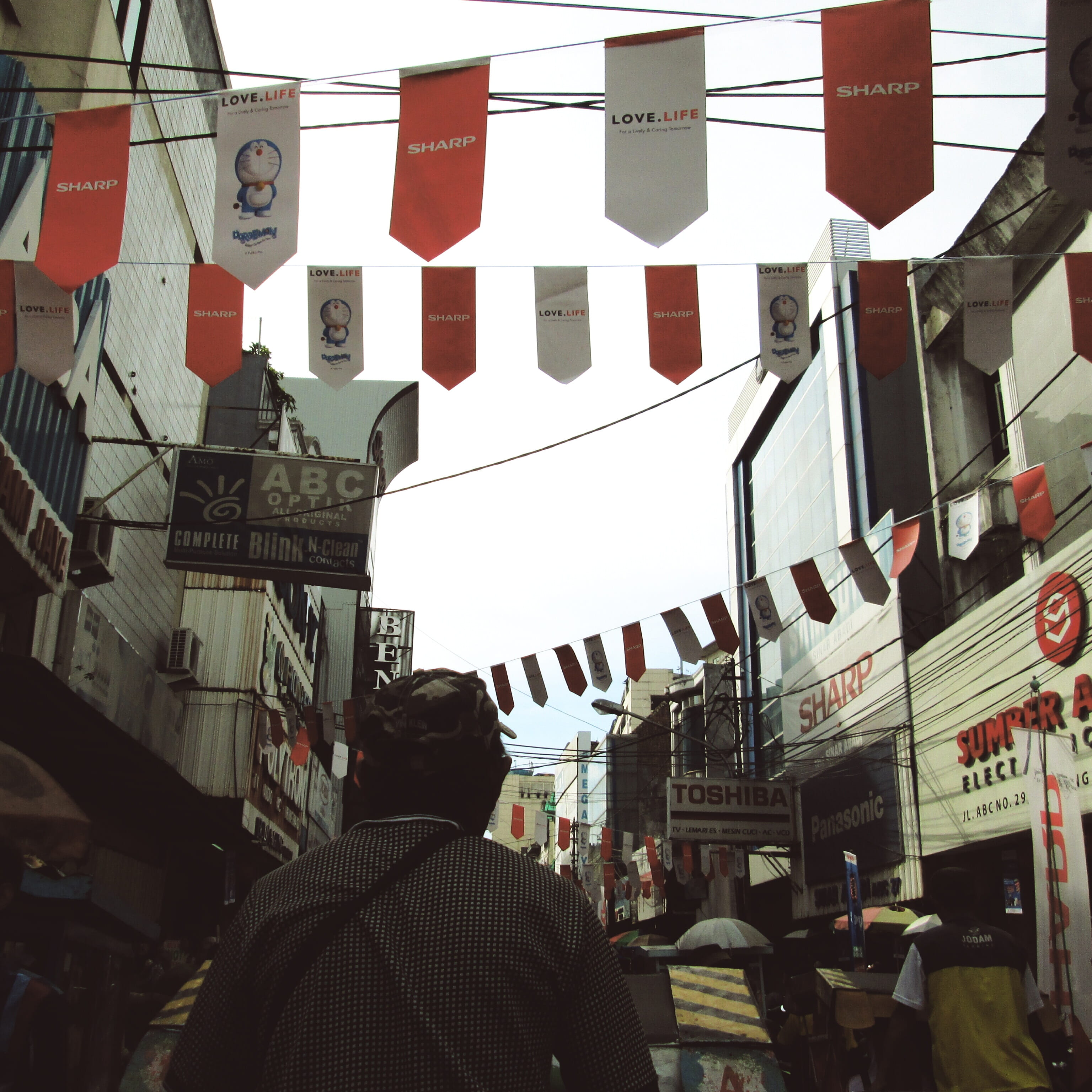 road, indonesia, day, daylight, photography, text, people, business, lifestyles, building exterior, street, street market, market, communication, travel, Phone HD Wallpaper