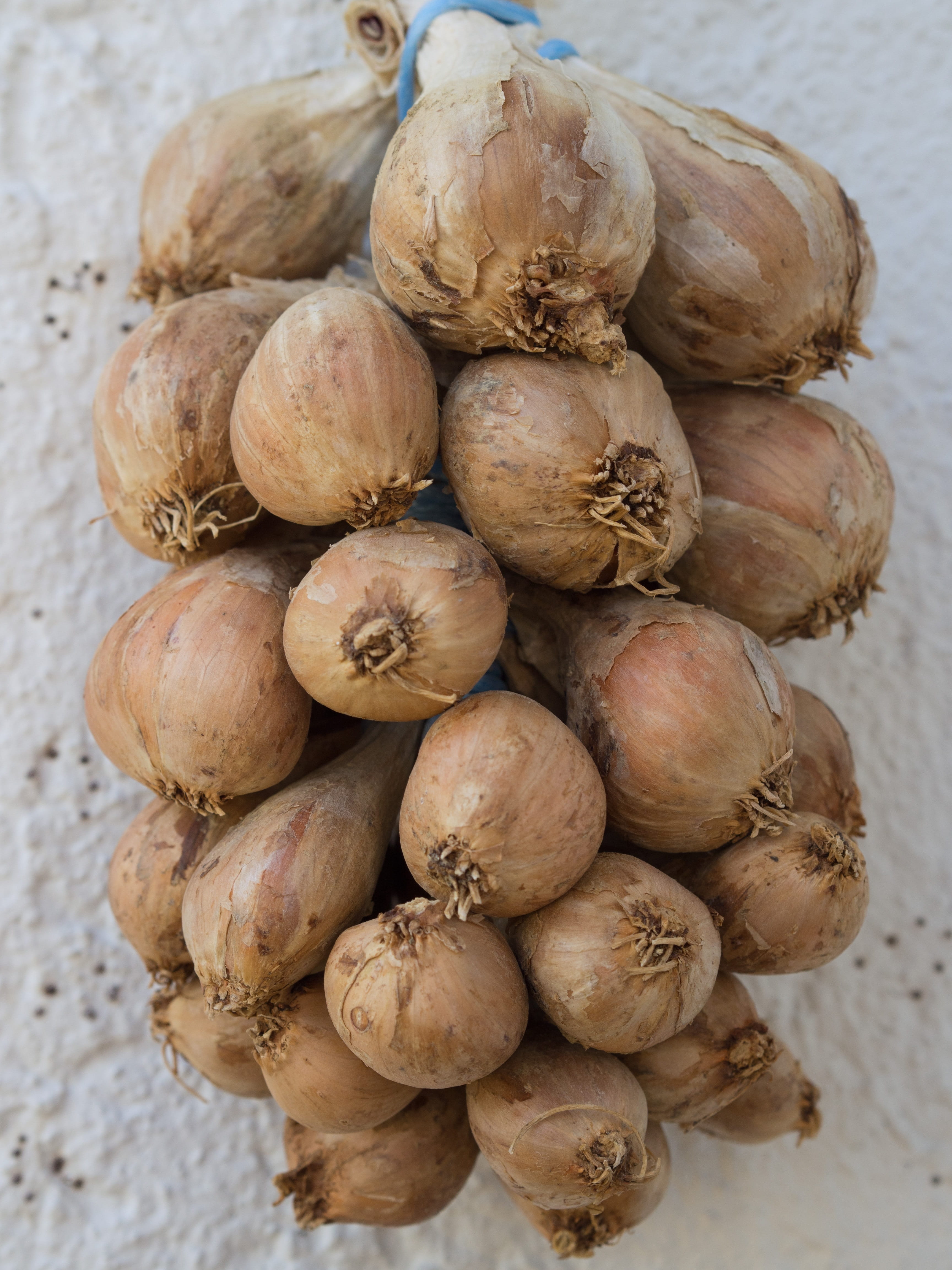 food and drink, 4K, purple, indoors, close-up, high angle view, cook, mediterranean, allium cepa, freshness, market, group of objects, directly above, Phone HD Wallpaper