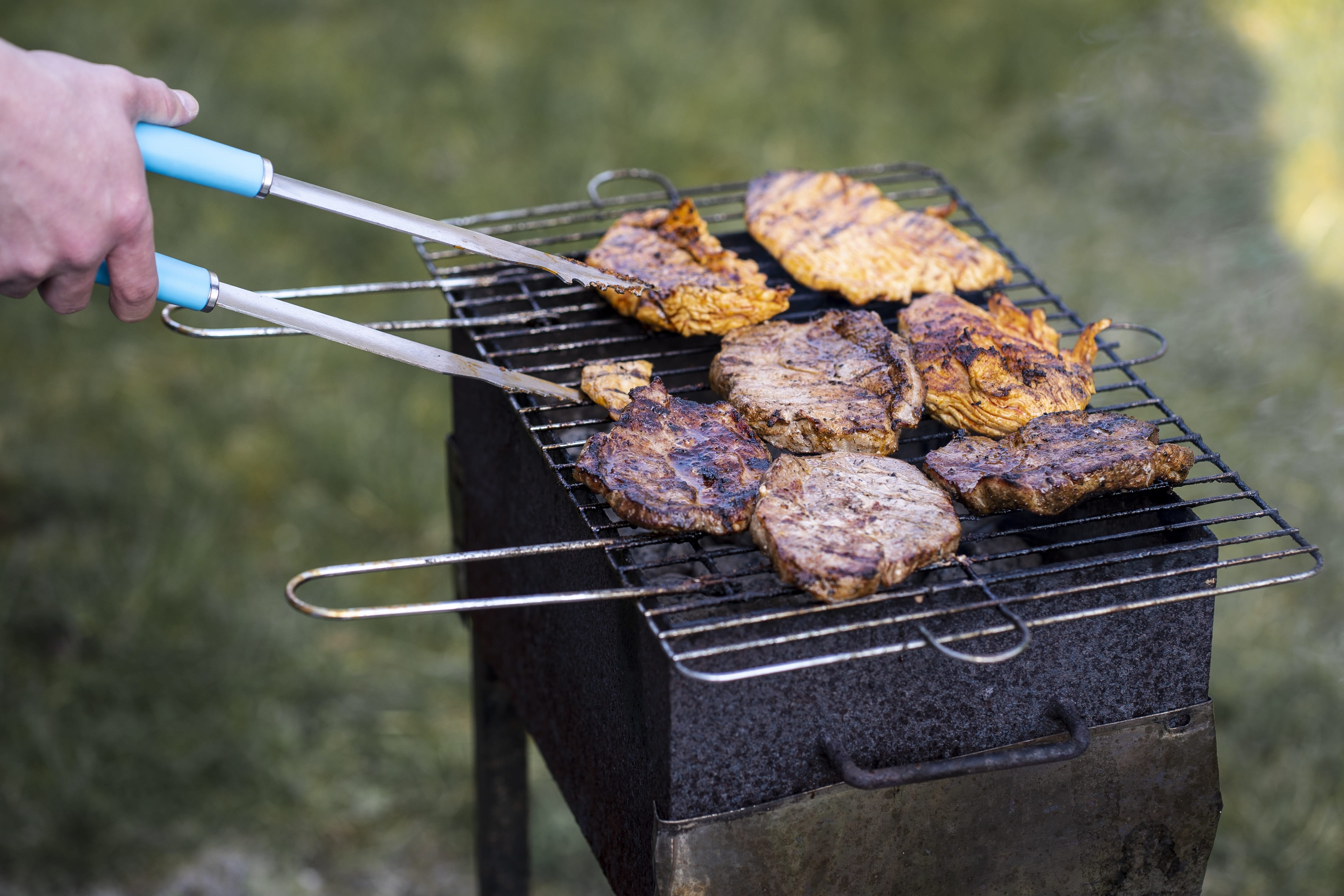 steak, preparation, barbecue, barbecue grill, preparing food, human hand, finger, one person, eat, meat, hand, grilling, tasty, grilled, outdoors, human body part, HD Wallpaper