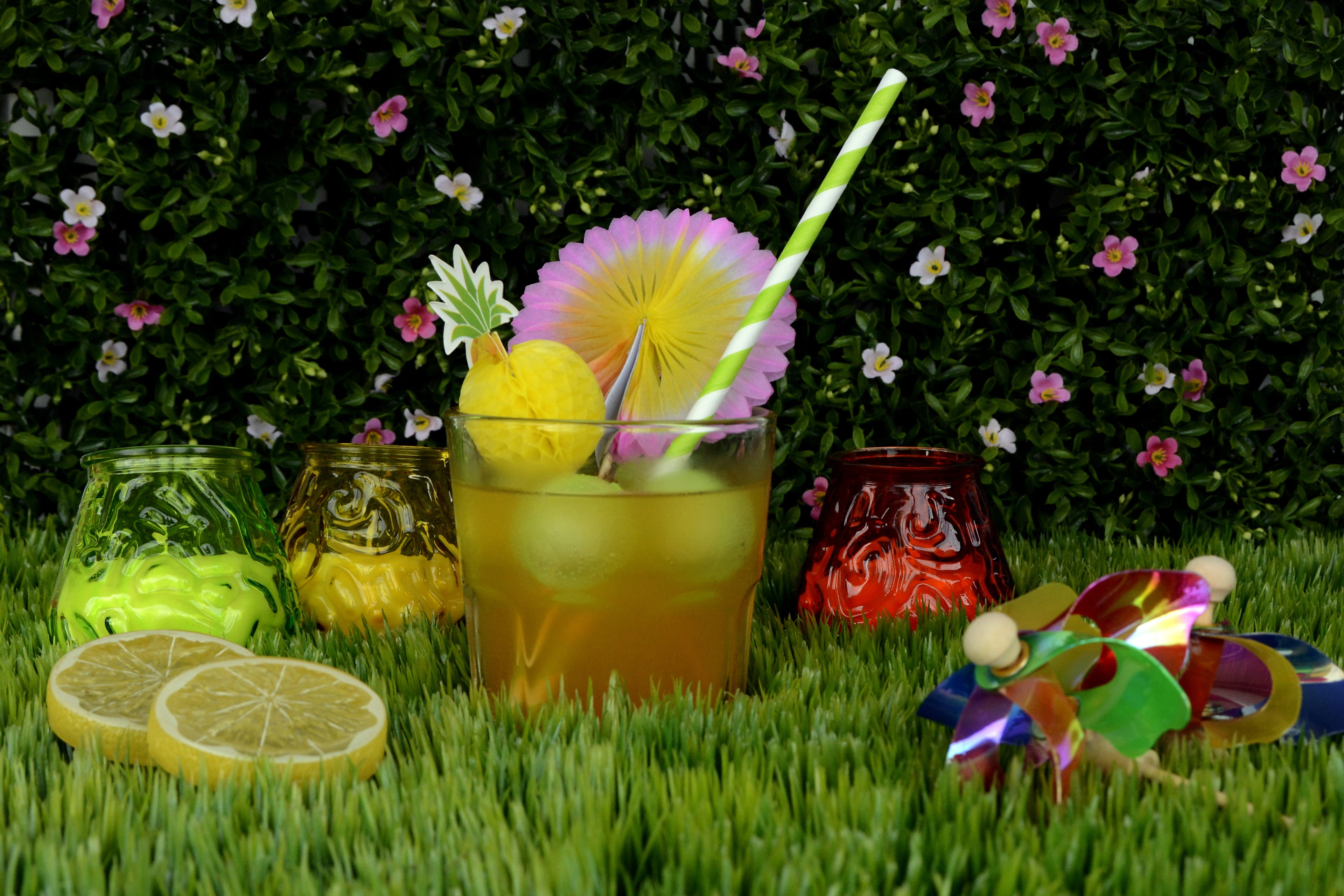 grass, party, food and drink, candles, outdoors, day, green Color, color, Tea, sommerfest, flowering plant, chill out, drink, colorful, choice, ice throws, HD Wallpaper