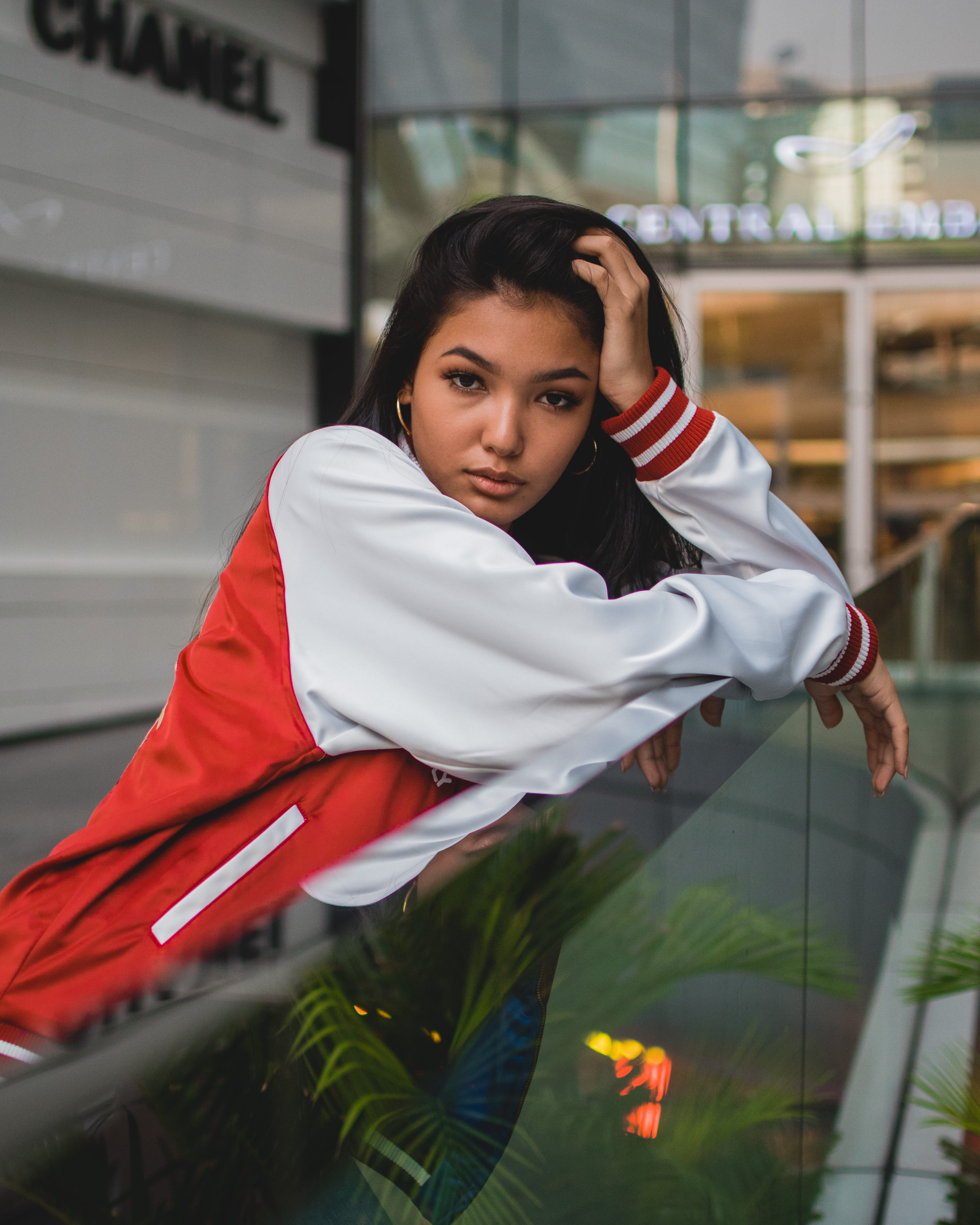human, female, white, young adult, face, 4K, bangkok, portrait, letterman, indoors, person, red, brunette, focus on foreground, young woman, one person, Phone HD Wallpaper