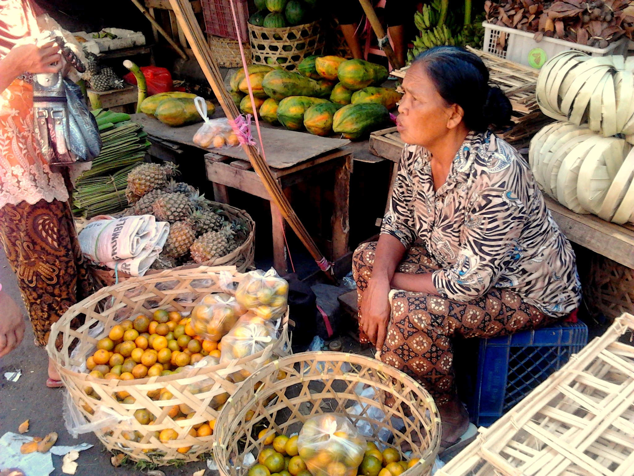 market stall, healthy eating, women, for sale, retail display, vendor, woman, indonesian, consumerism, retail, wellbeing, small business, fruit, buying, HD Wallpaper