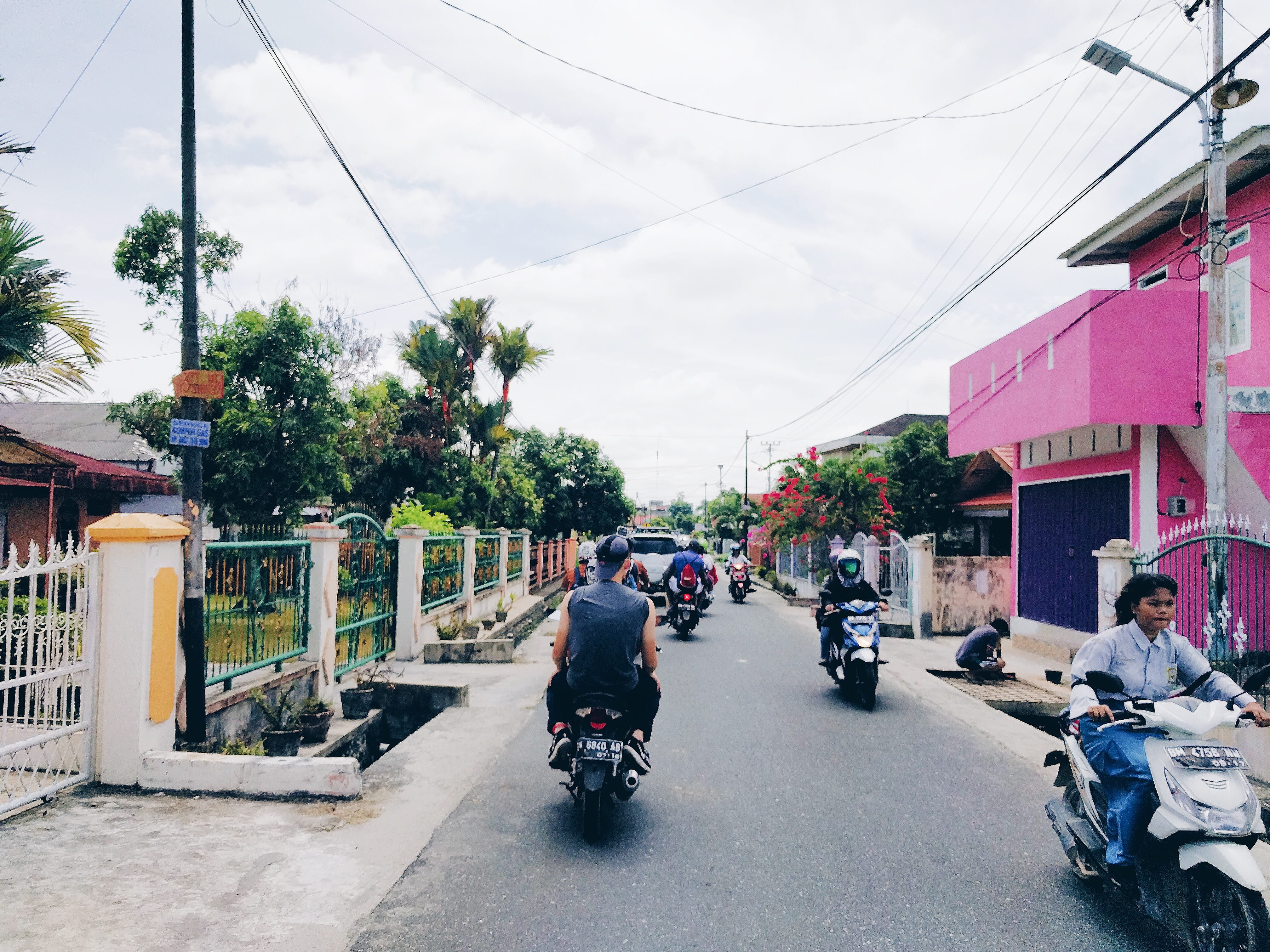 day, road, city, tree, riding, rural, 4K, nature, architecture, real people, electricity, land vehicle, pekanbaru, outdoors, mode of transportation, bicycle, HD Wallpaper