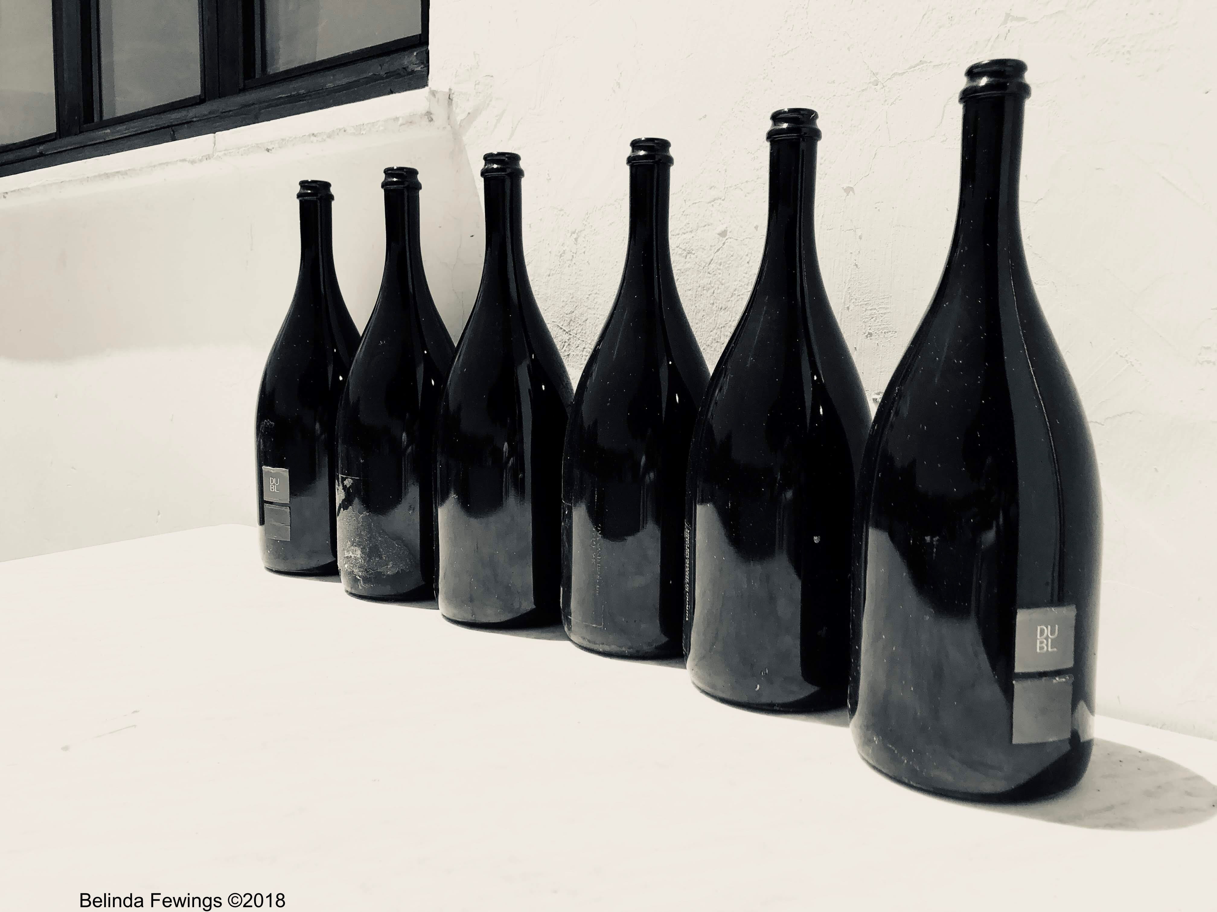 food and drink, still life, sorrento, wine bottle, wine, silhouette, wall - building feature, bottle, drink, refle, black color, container, table, day, HD Wallpaper