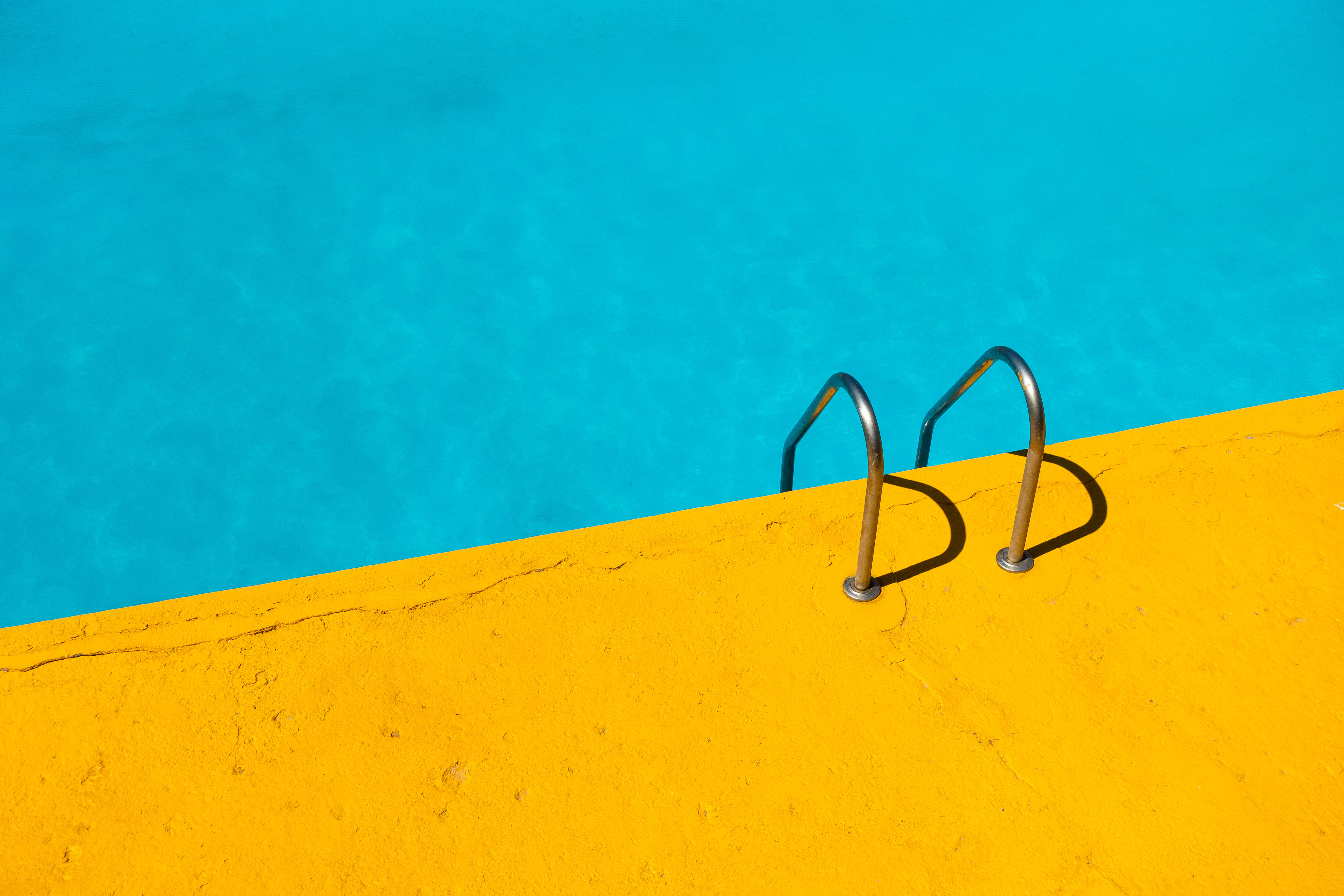 at the edge of, turquoise colored, yellow, steel, steps, colour, nature, swimming, poolside, handrails, holiday, water, ladder, no people, day, sunlight, HD Wallpaper