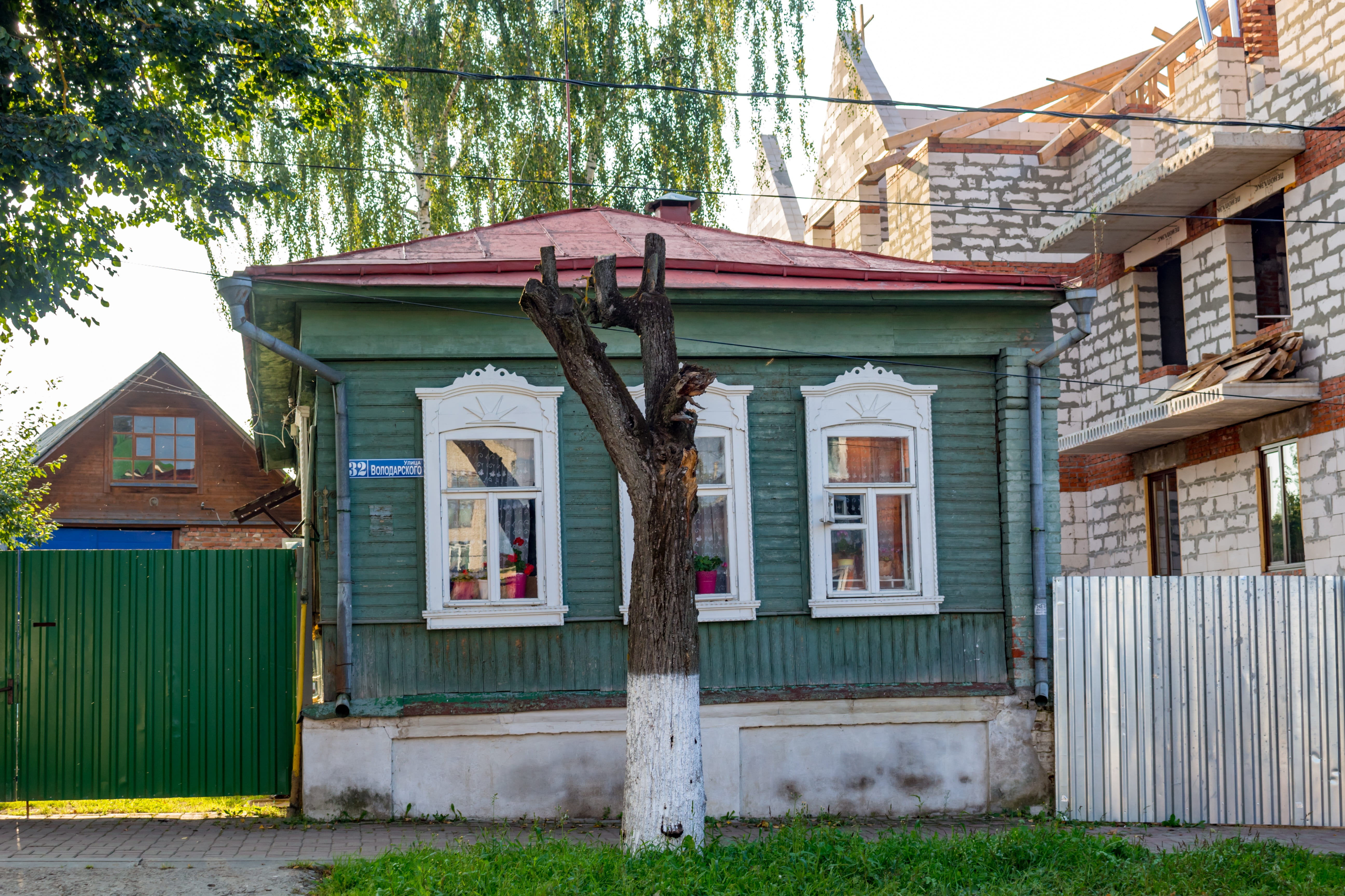 building exterior, door, historical, plant, growth, entrance, russia, grass, nature, tree, development, old, house, construction, residential district, HD Wallpaper