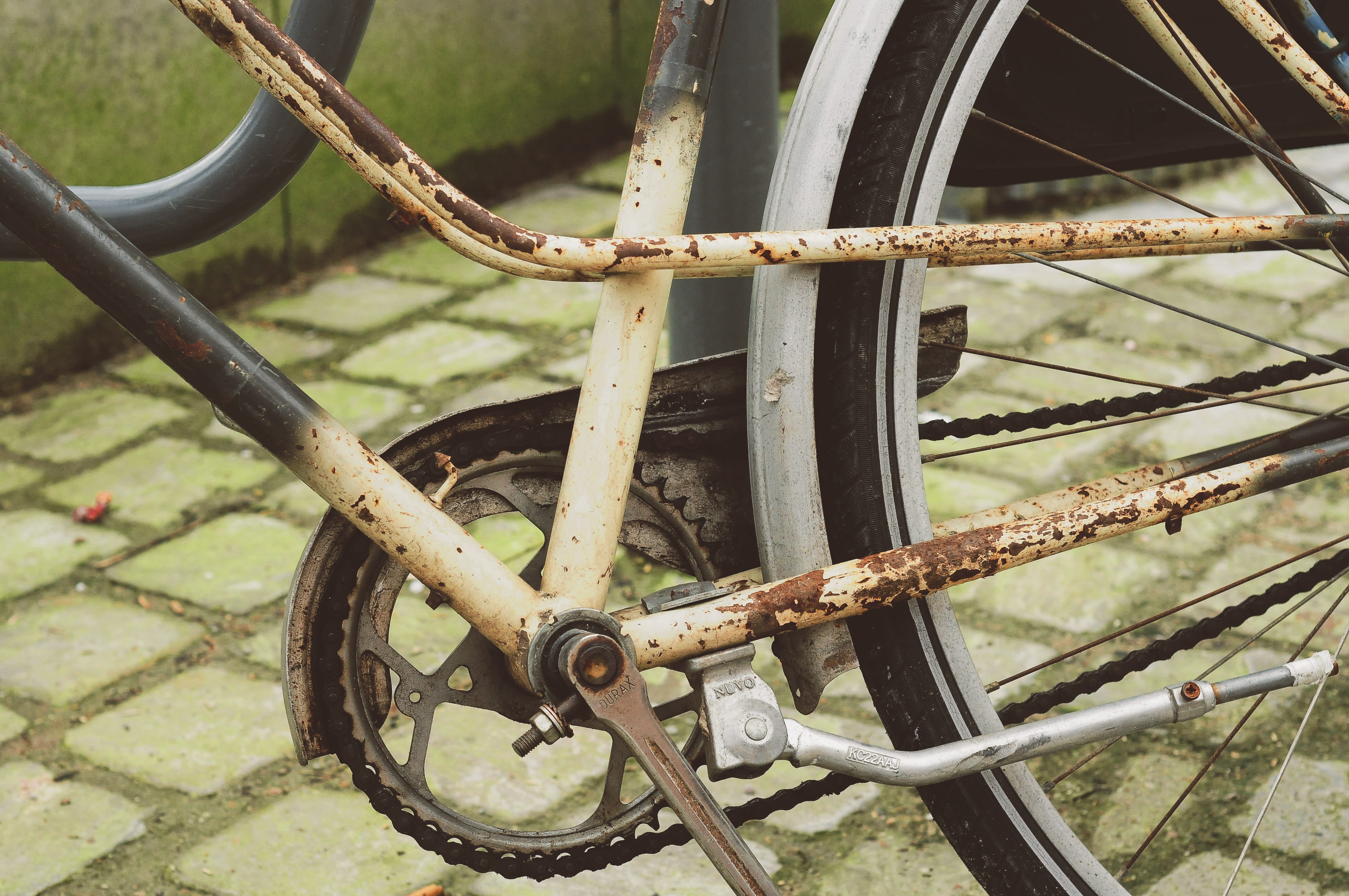 machine, renovation, field, metal, antique, obsolete, day, retro, mode of transportation, spoke, repair, travel, run-down, wheel, close-up, rusty, bike, HD Wallpaper