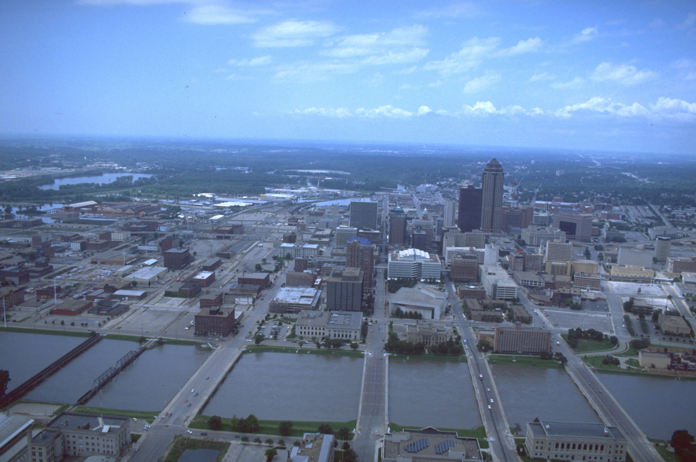 cityscape, 2K, Aerial view, built Structure, cloud - sky, office building exterior, skyscraper, day, nature, floodwaters, building, no people, view, 1993, HD Wallpaper