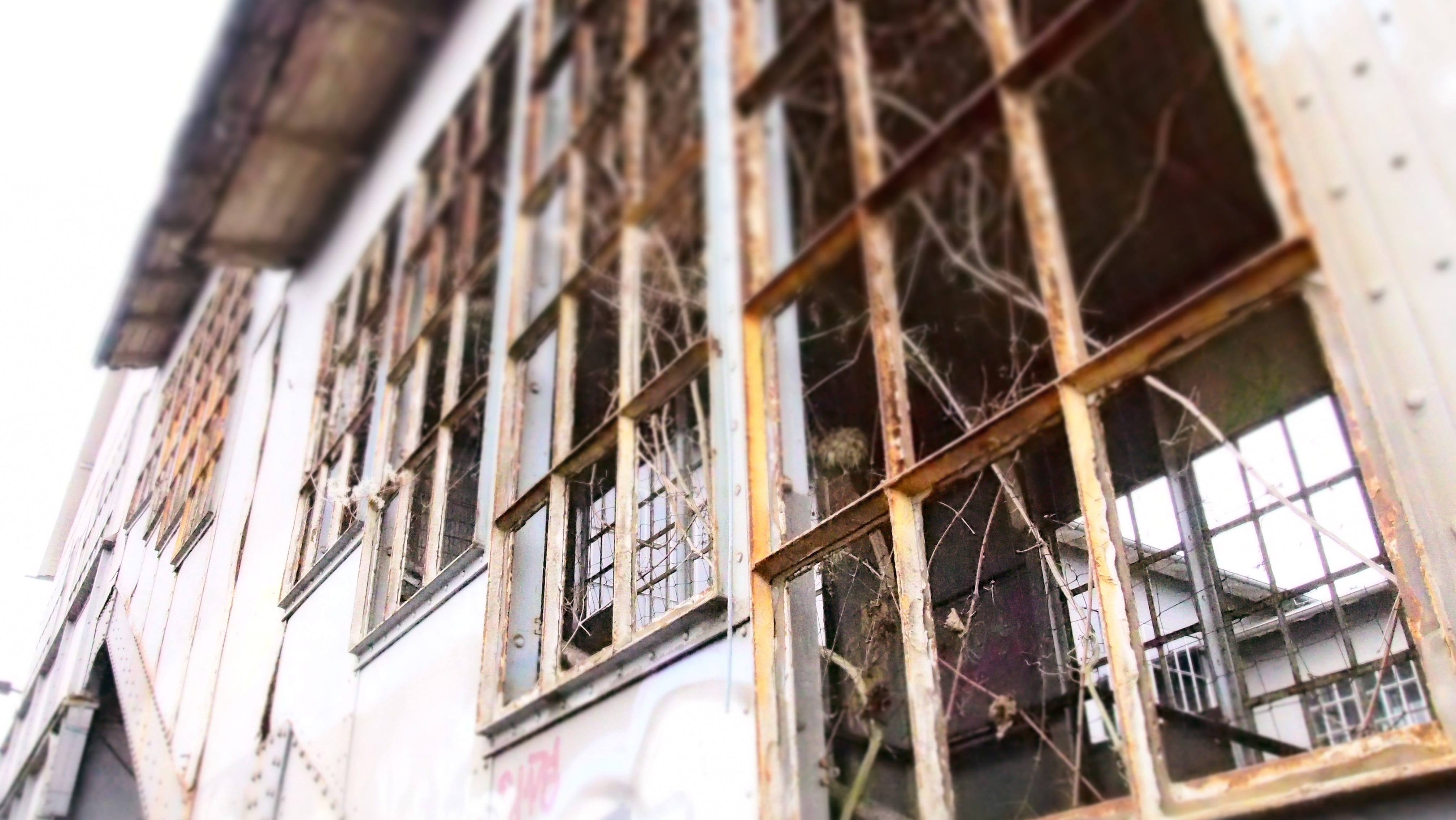 ruined, shut down, low angle view, old, forget, retro, no people, decay, railway station, residential district, nostalgia, vintage, run-down, building, HD Wallpaper