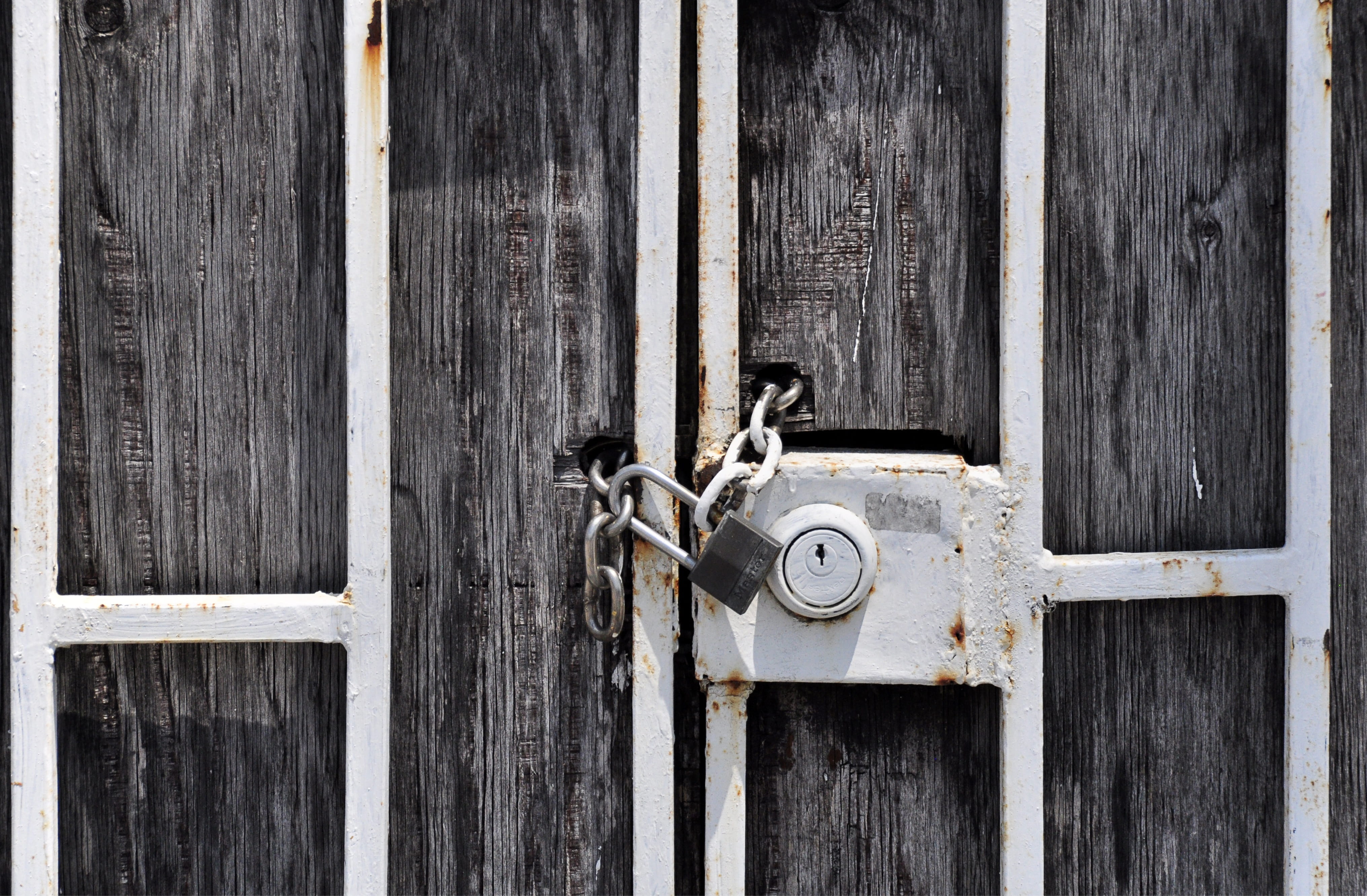 close, completed, backed up, padlock, shut off, door, capping, chain, protect, backgrounds, wooden, safety, entrance, padlocks, secret, old, wood, rusty, HD Wallpaper