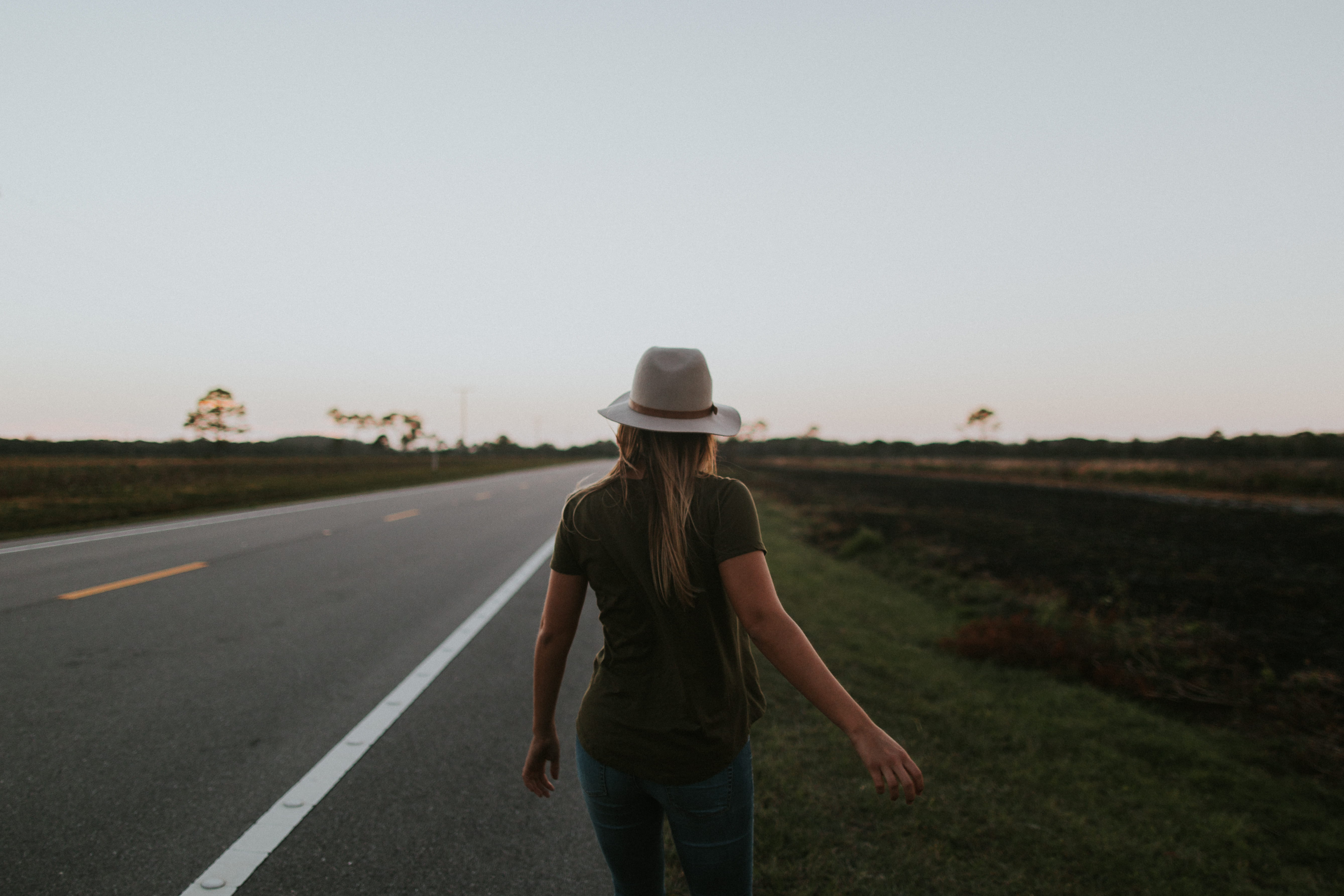 grey, sky, transportation, explore, 5K, back, one person, clothing, adventure, woman, hair, green, outdoor, long hair, outdoors, young women, hat, copy space, HD Wallpaper