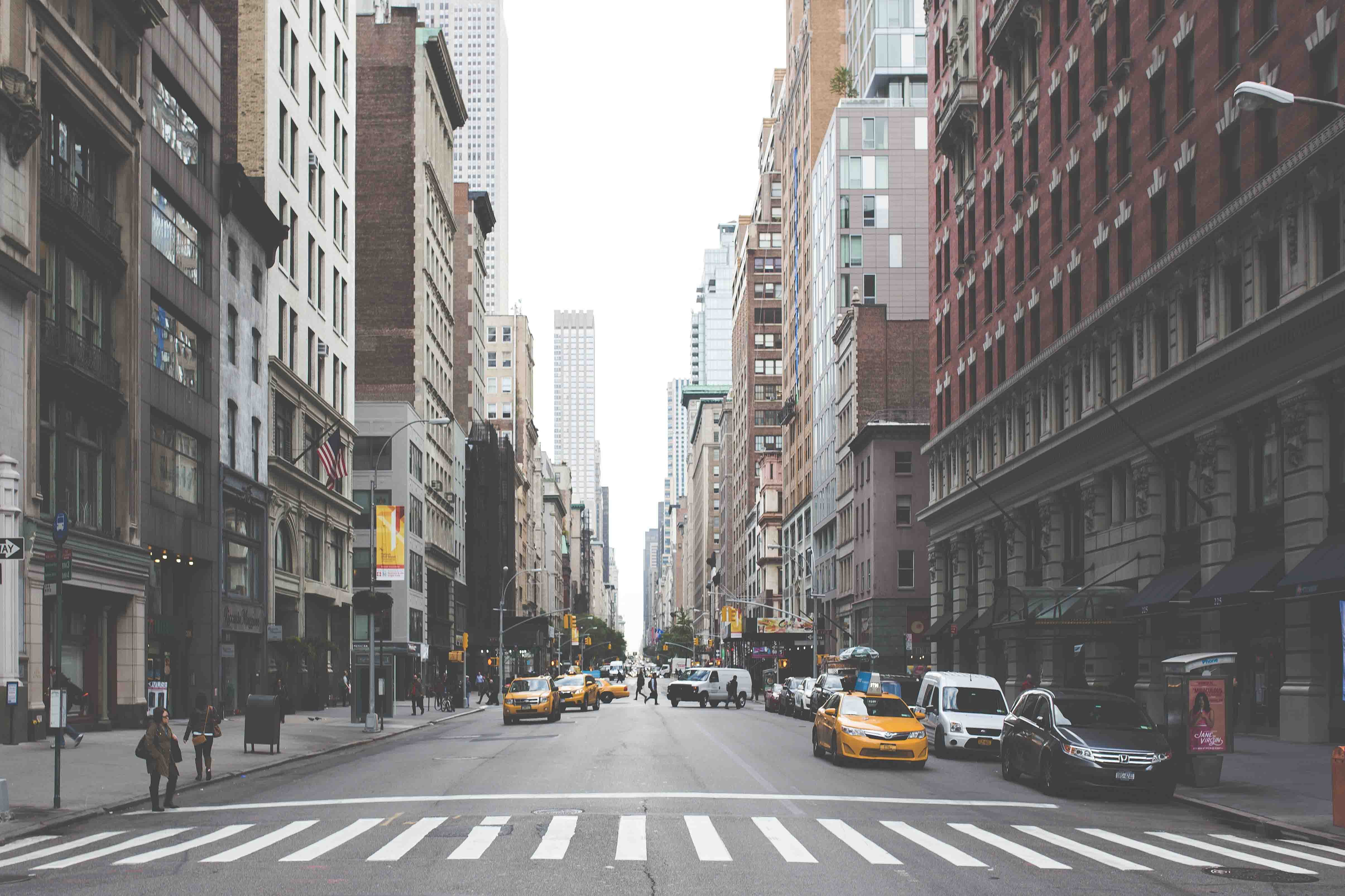 symbol, city street, building, concrete, day, downtown, buildung, architecture, cabs, pedestrian, road, marking, vehicles, 4K, sign, urban, new york, car, HD Wallpaper
