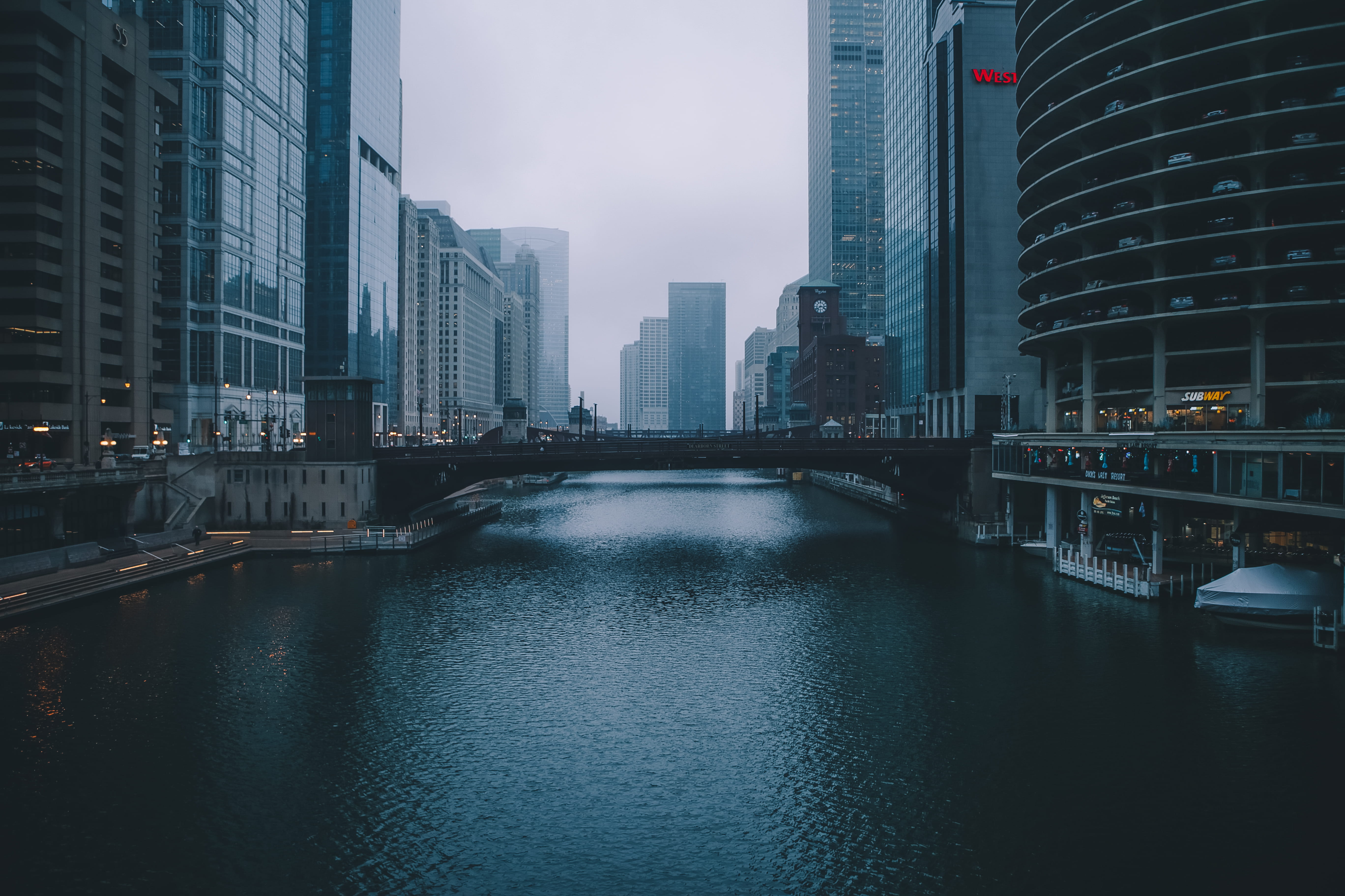 building, bridge, sky, office building exterior, 5K, architecture, modern, financial, cloud, gray, near, buildings, chicago, focus, reflection, office, HD Wallpaper