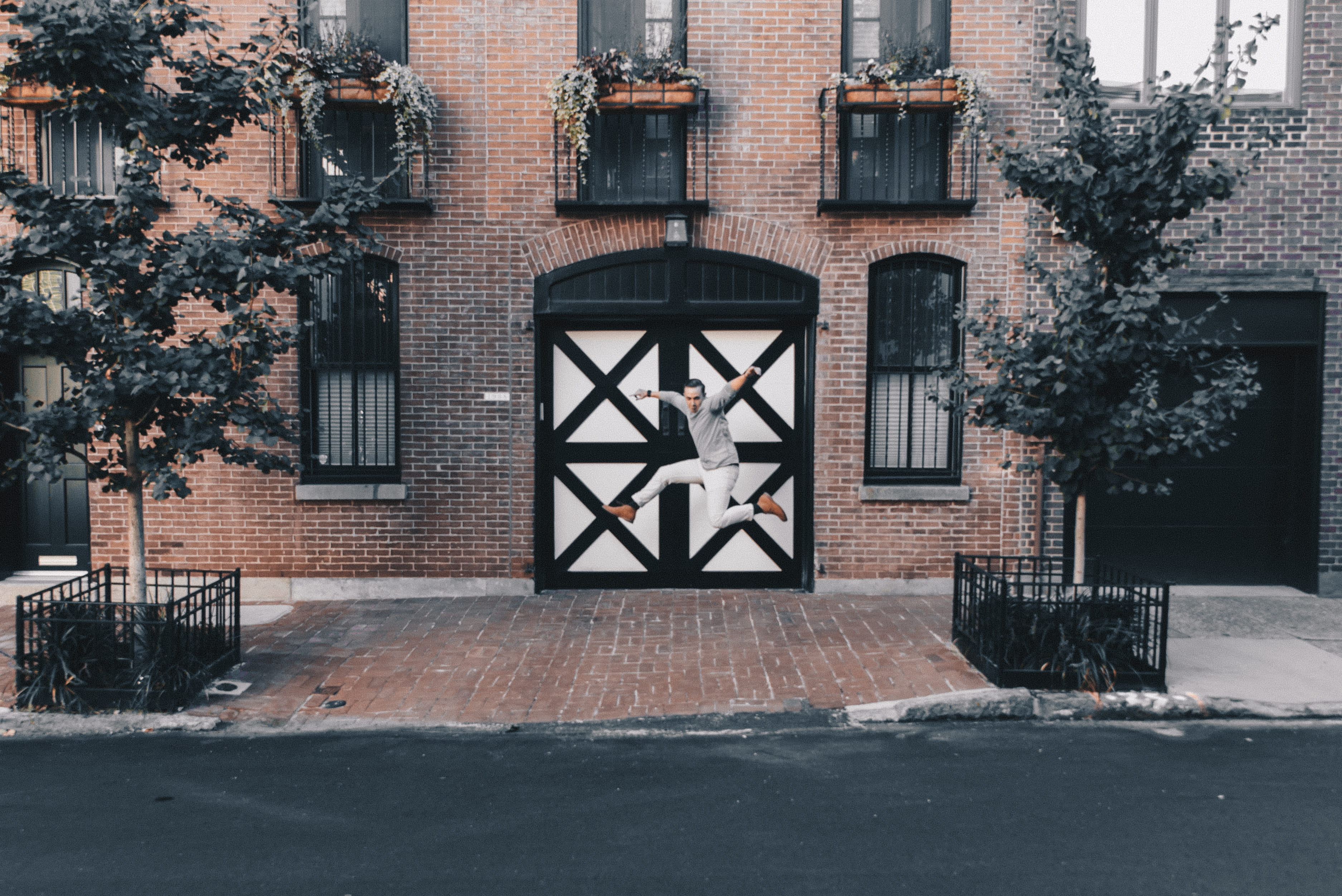 tree, trees, white, residential district, wall, house, black, snow, classy, snowing, building exterior, brick, 2K, window, man, urban, day, plant, no people, HD Wallpaper