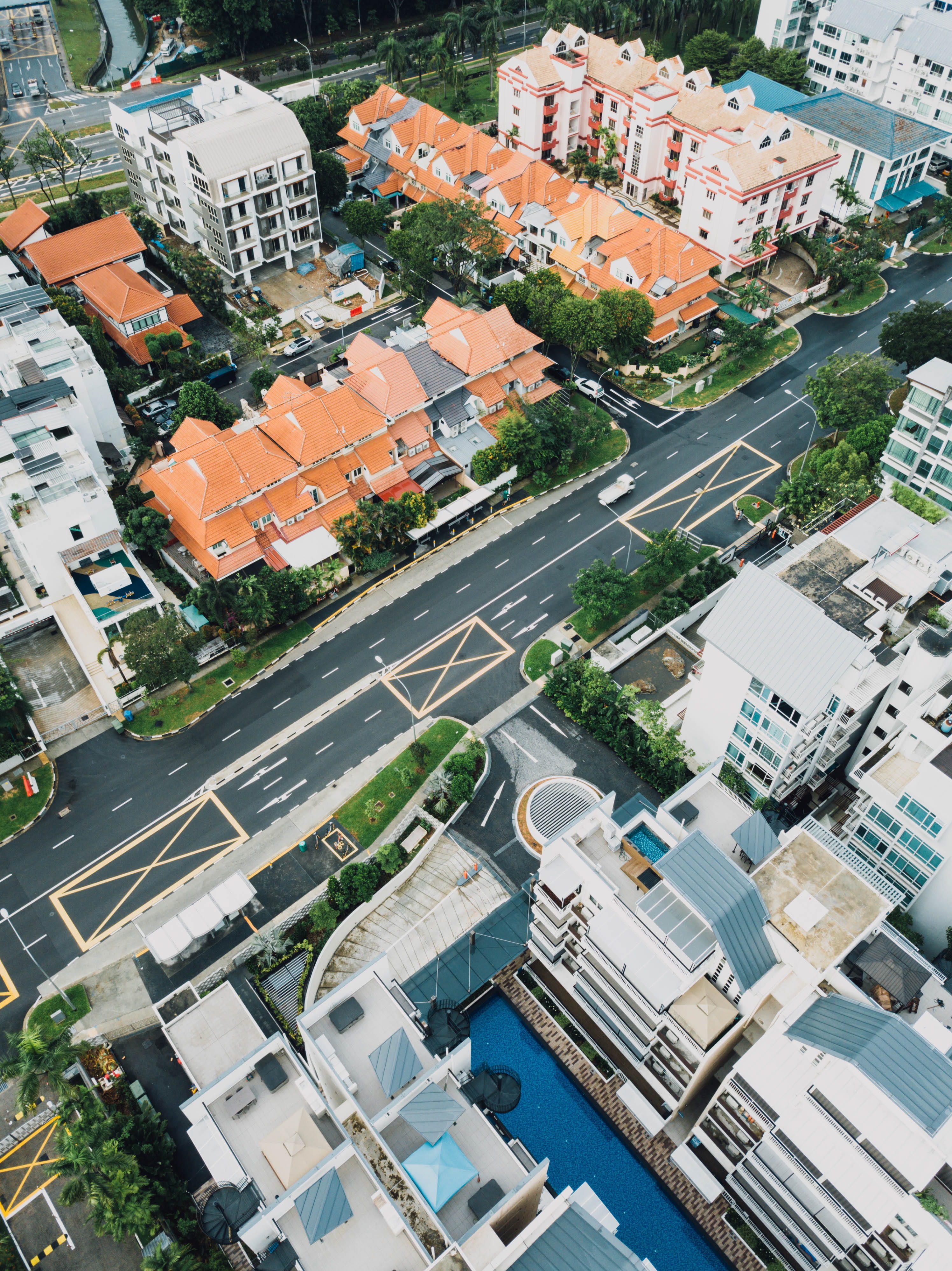 urban, apartment, aerial view, day, tree, nature, view, house, high, outdoors, building exterior, white, residential district, rise, eye, transportation, Phone HD Wallpaper