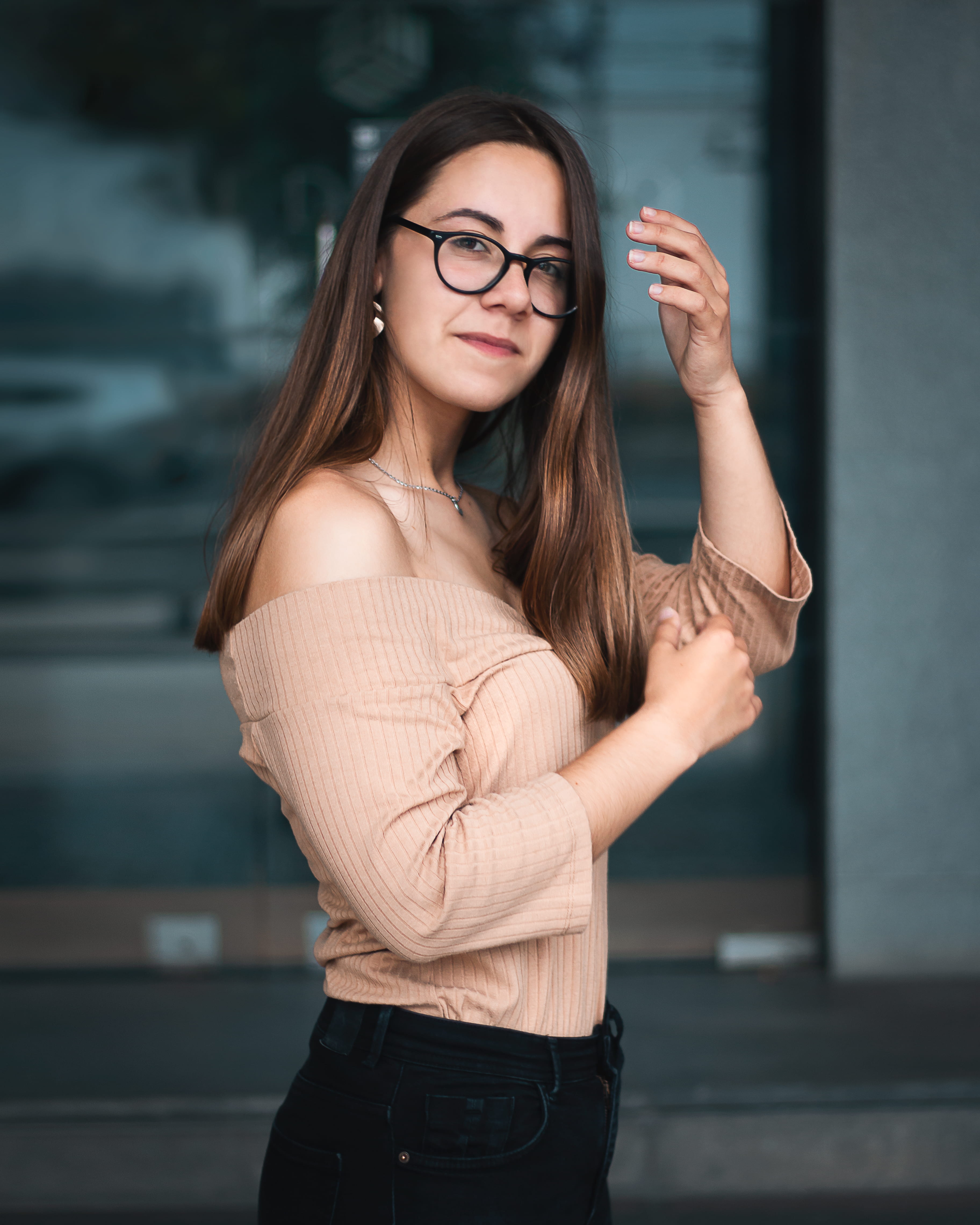 hairstyle, women, real people, shoulder, nerdy, young women, outdoor, city, brown, eyeglasses, taking, girl, one person, looking at camera, leisure activity, Phone HD Wallpaper