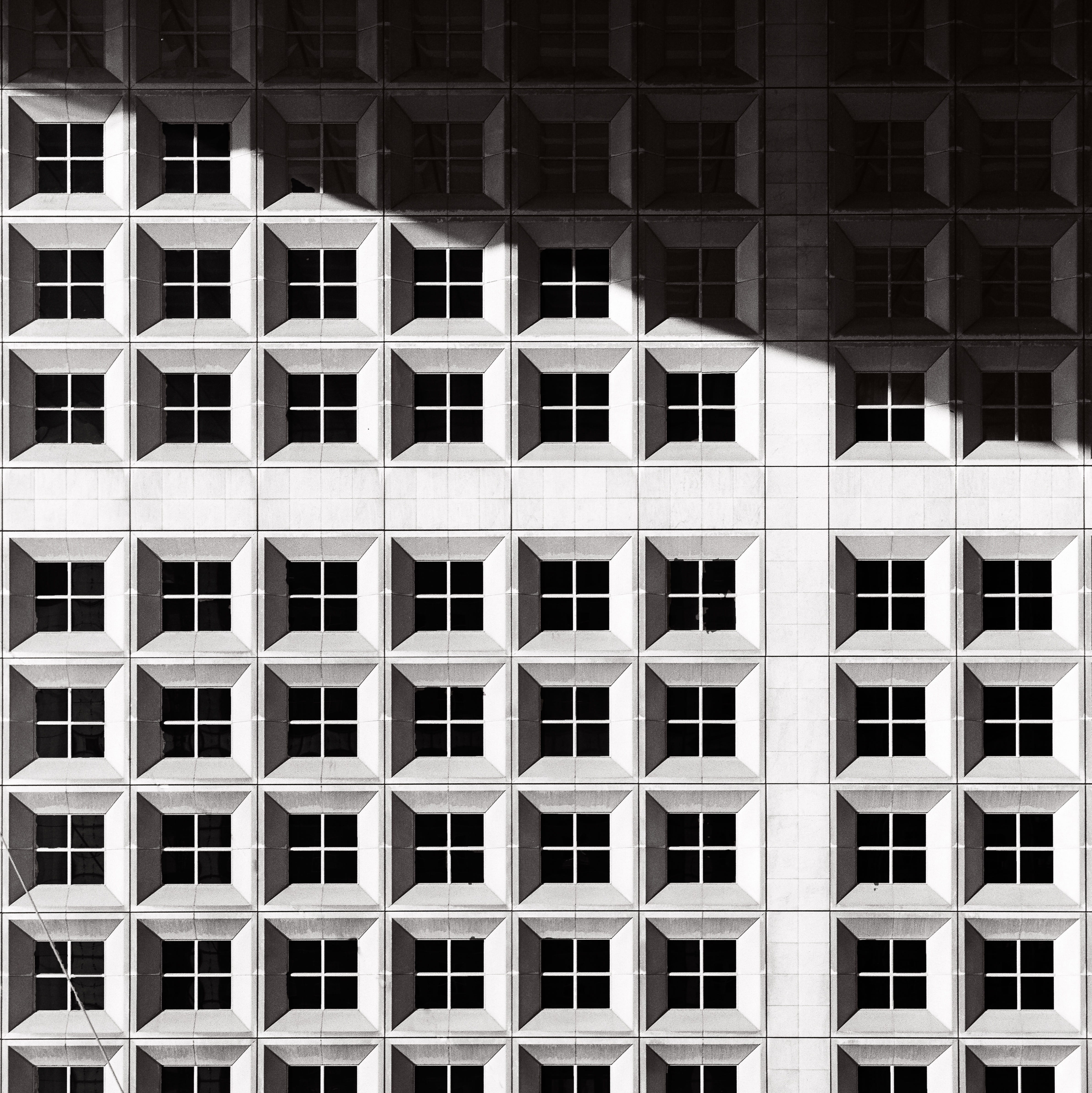 office Building, skyscraper, built Structure, La Tour, backgrounds, shadow, window, outdoors, design, building Exterior, repetition, apartment, full frame, Phone HD Wallpaper
