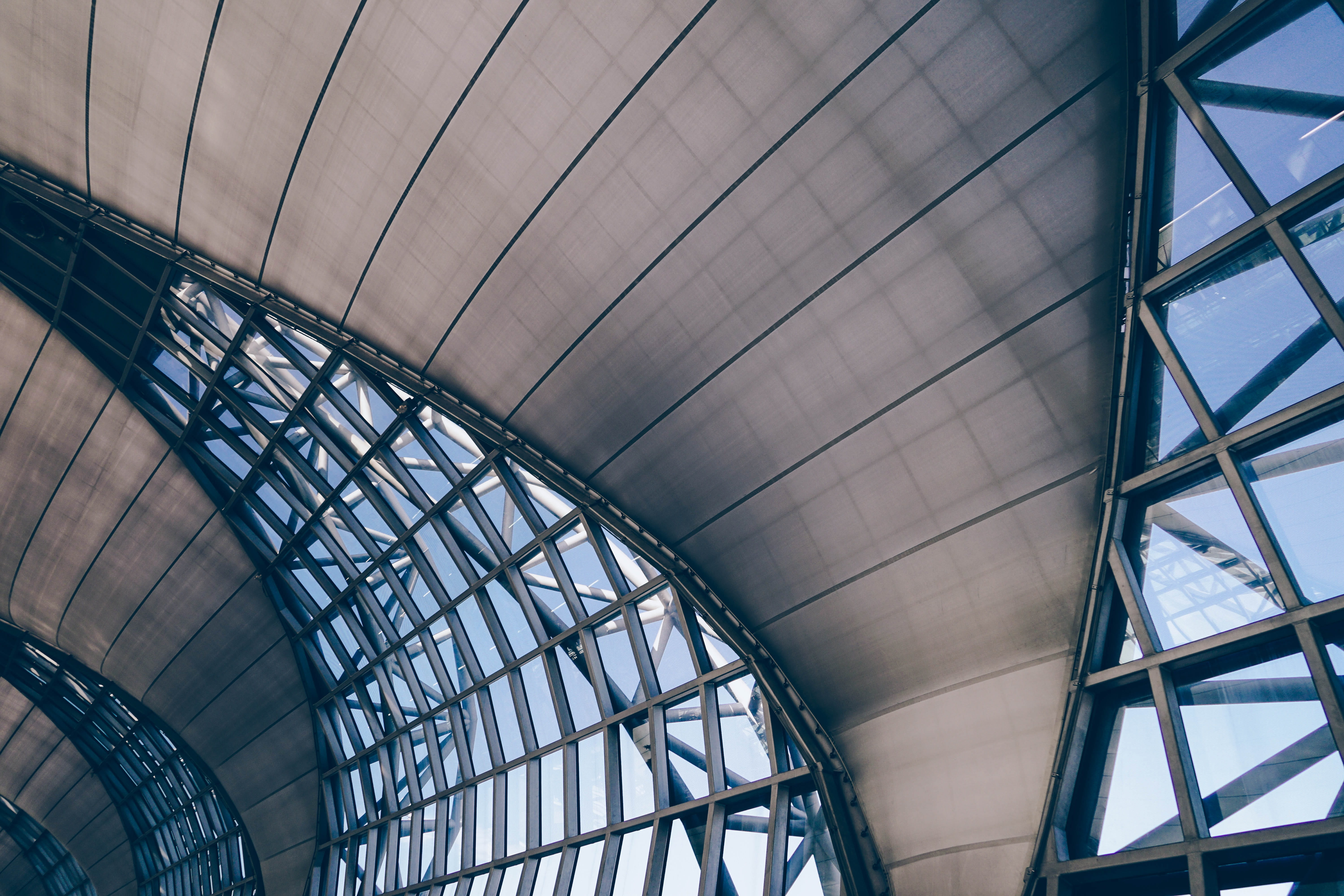 window, aviation, glass - material, color, steel, asian, architecture, departure, contemporary, no people, structure, metal, transportation, transport, HD Wallpaper