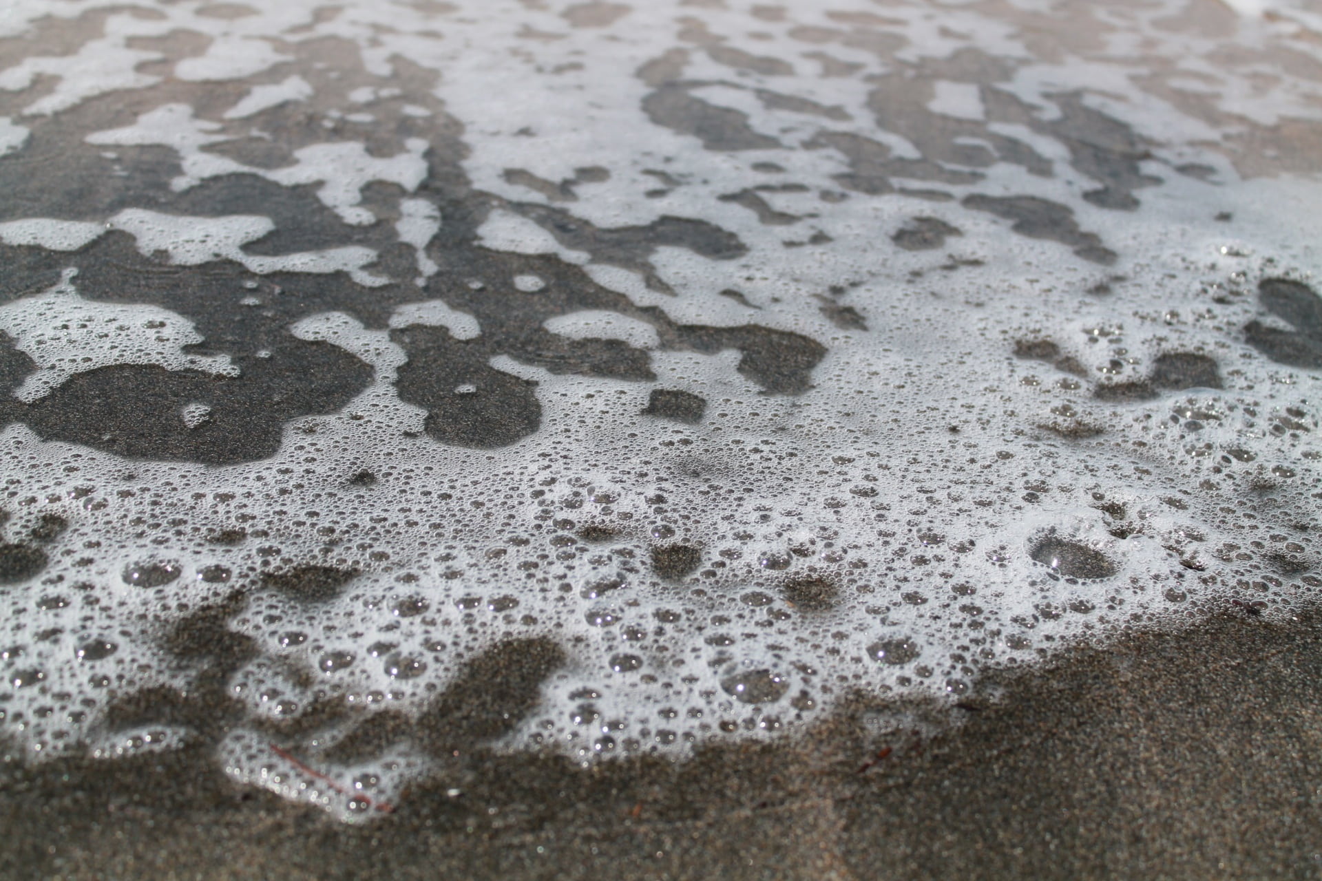 day, backgrounds, soap sud, focus on foreground, water, bubble, 1080P, nature, close-up, flooring, no people, beach, foam, pattern, wet, aquatic sport, HD Wallpaper