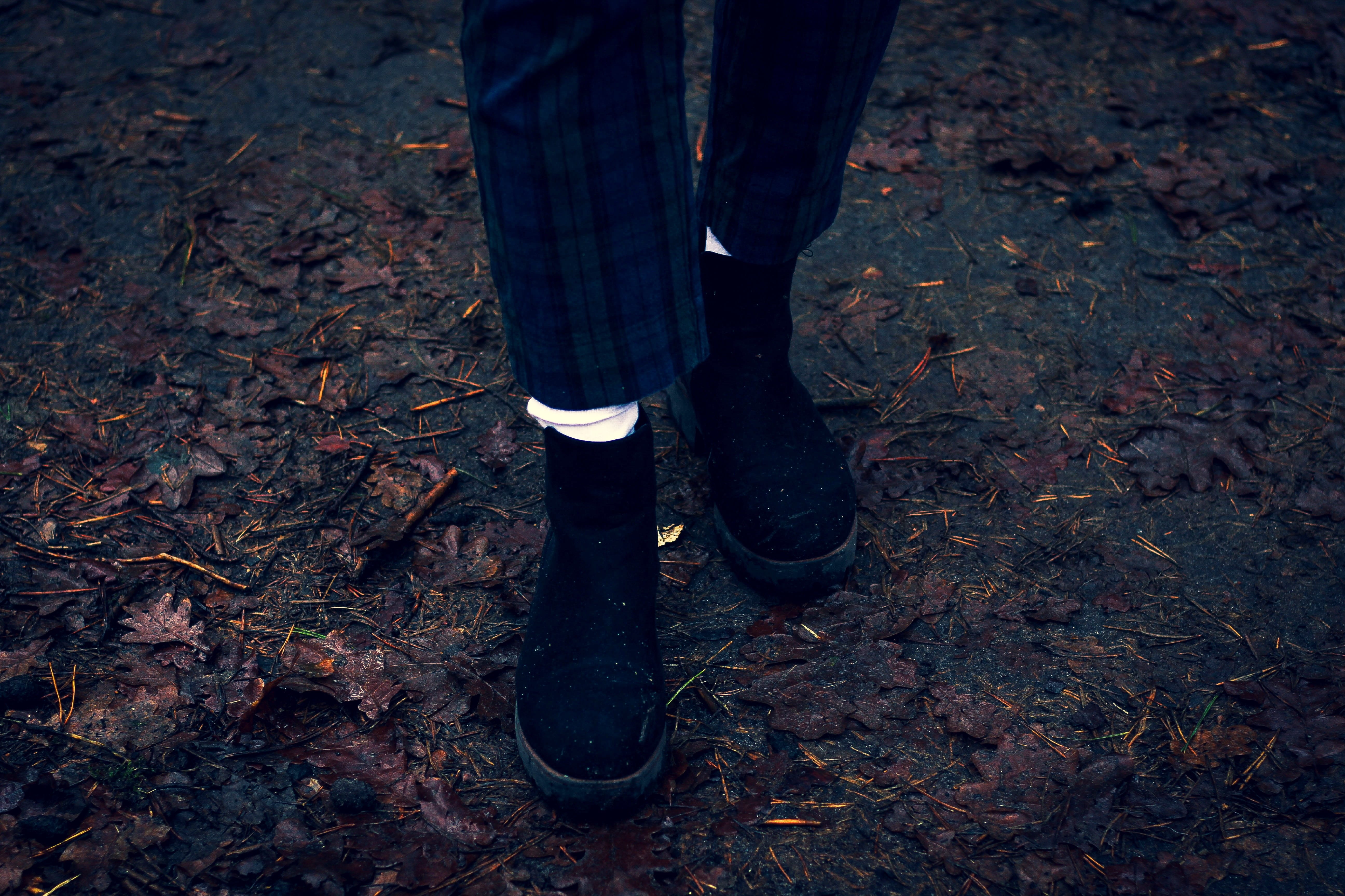 legs, land, leaves, jeans, outdoors, human foot, leisure activity, human leg, standing, change, limb, forest floor, human limb, feet, real people, one person, HD Wallpaper