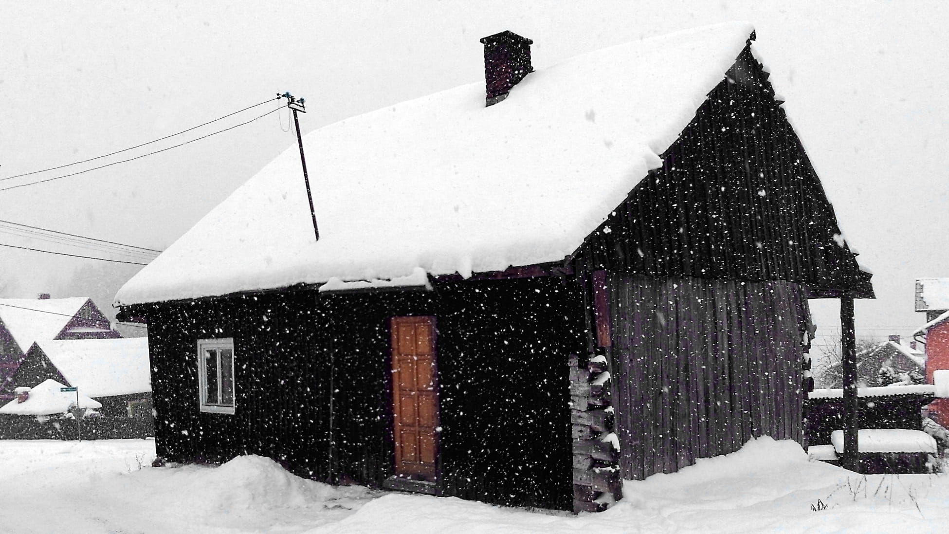 1080P, cottage, architecture, snowing, wall - building feature, outdoors, precipitation, House, no people, wooden, Mountains, tranquility, Snow, building, HD Wallpaper