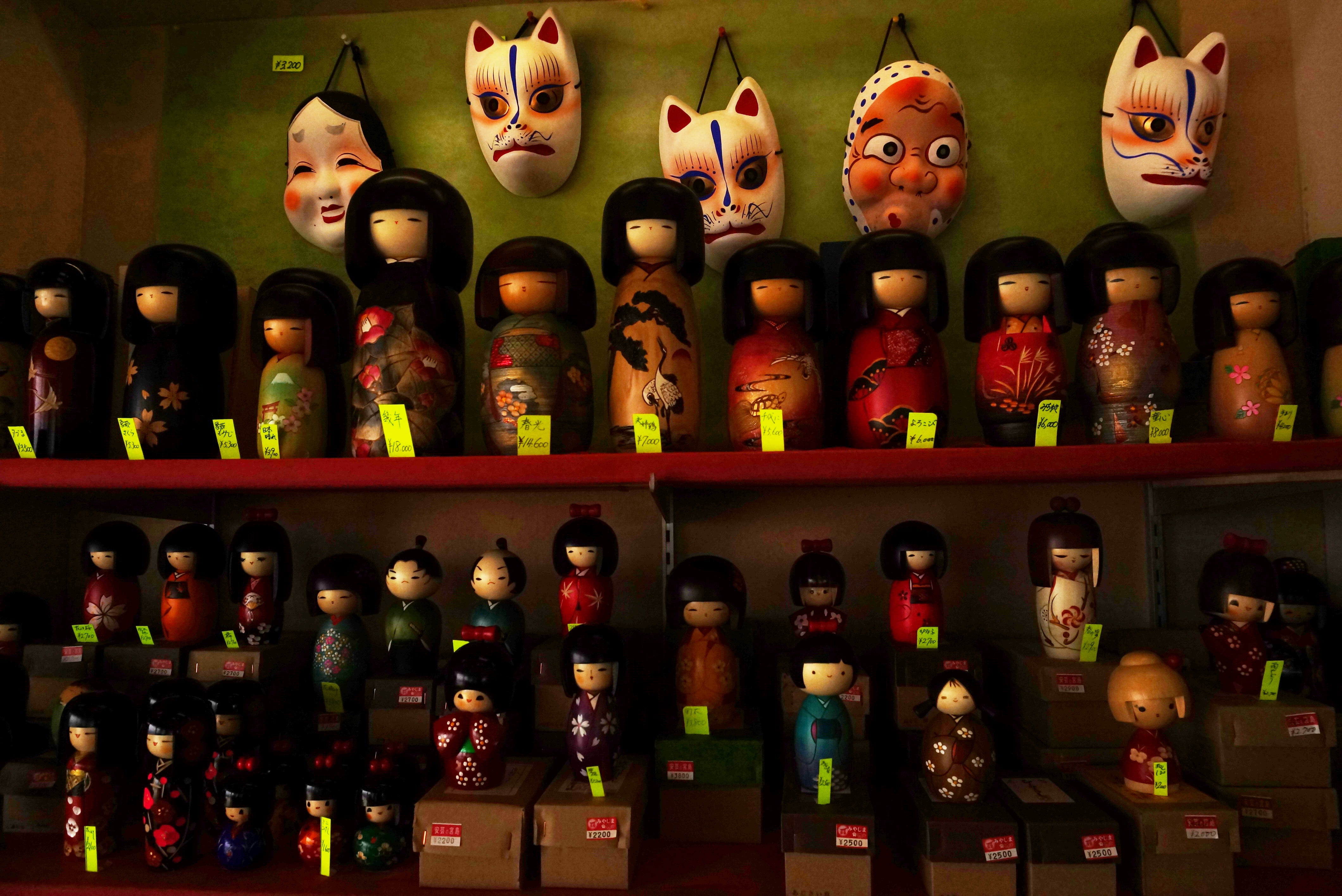 bottle, retail display, representation, indoors, japanese, variation, large group of objects, store, doll, collection, no people, in a row, order, side by side, HD Wallpaper