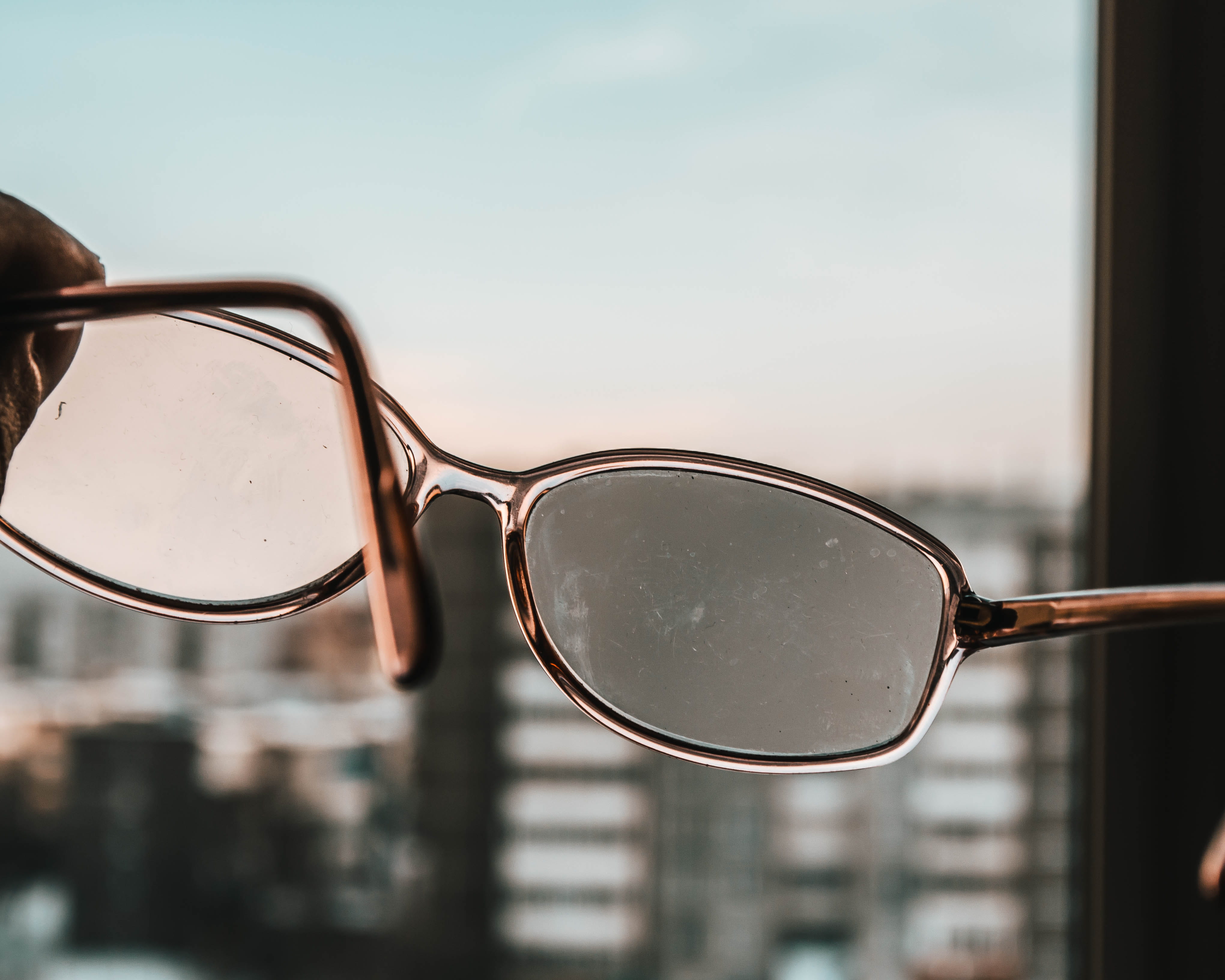city, focus on foreground, sky, reflection, vision, eyewear, personal accessory, boke, security, eyesight, urban, street, nature, outdoors, eyeglasses, HD Wallpaper