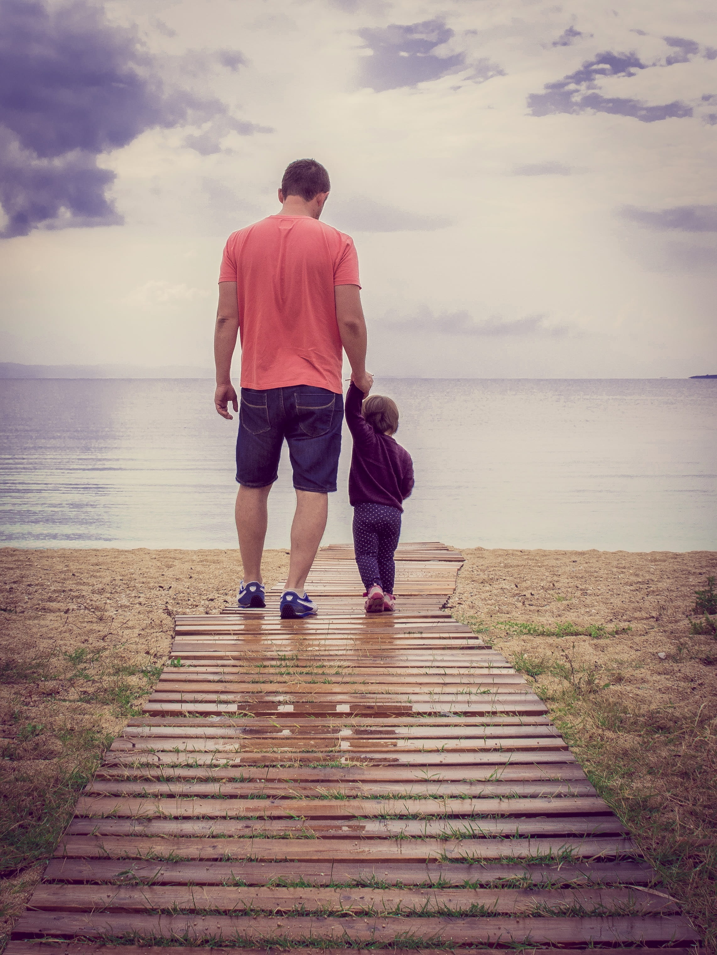 boys, horizon, sea, nature, sky, rear view, cloud - sky, happiness, love, kid, horizon over water, lifestyles, beach, walking, leisure activity, father, Phone HD Wallpaper