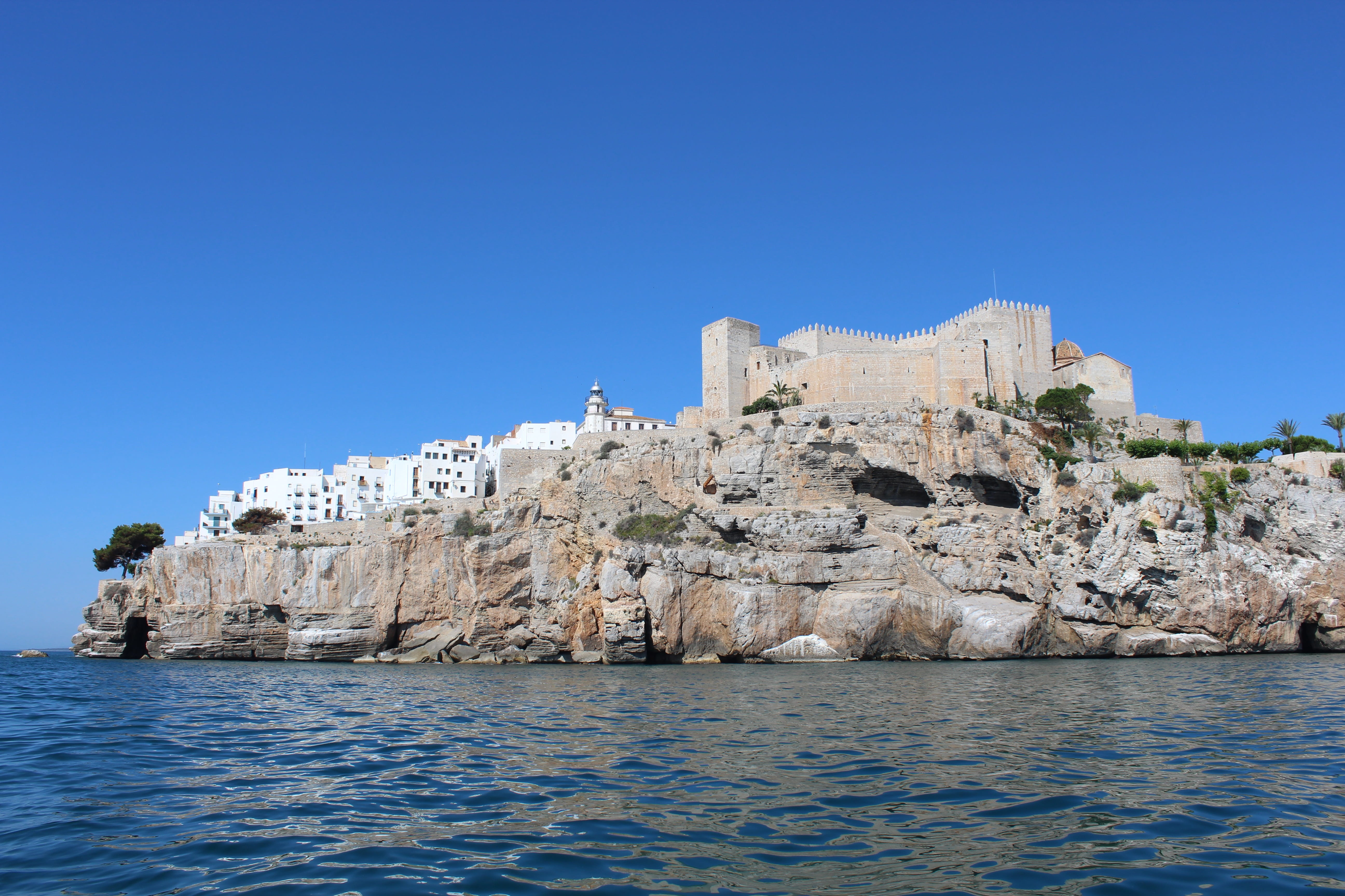 walled city, rock - object, land, mediterranean, monument, peñíscola, building, cliff, architecture, castellón, waterfront, clear sky, 5K, spain, historical, HD Wallpaper