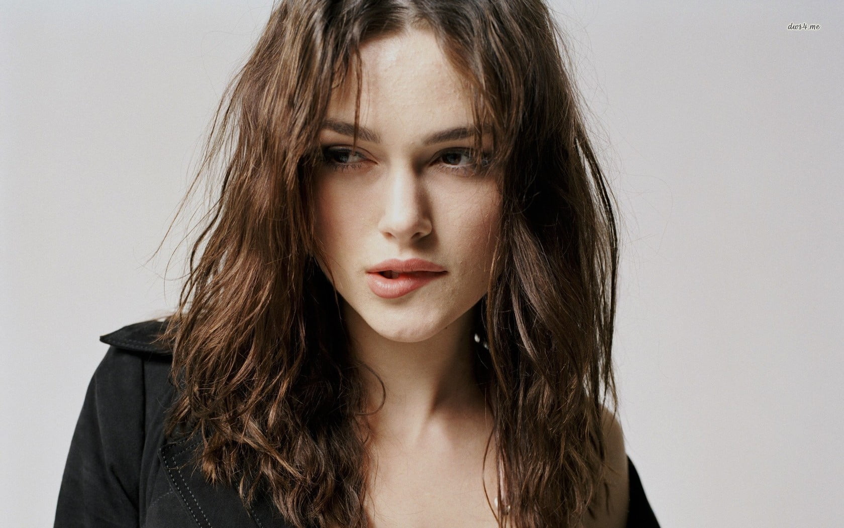 actress, beauty, Keira Knightley, adult, front view, indoors, celebrity, gray, headshot, brunette, women, portrait, young adult, fashion, beautiful woman, HD Wallpaper