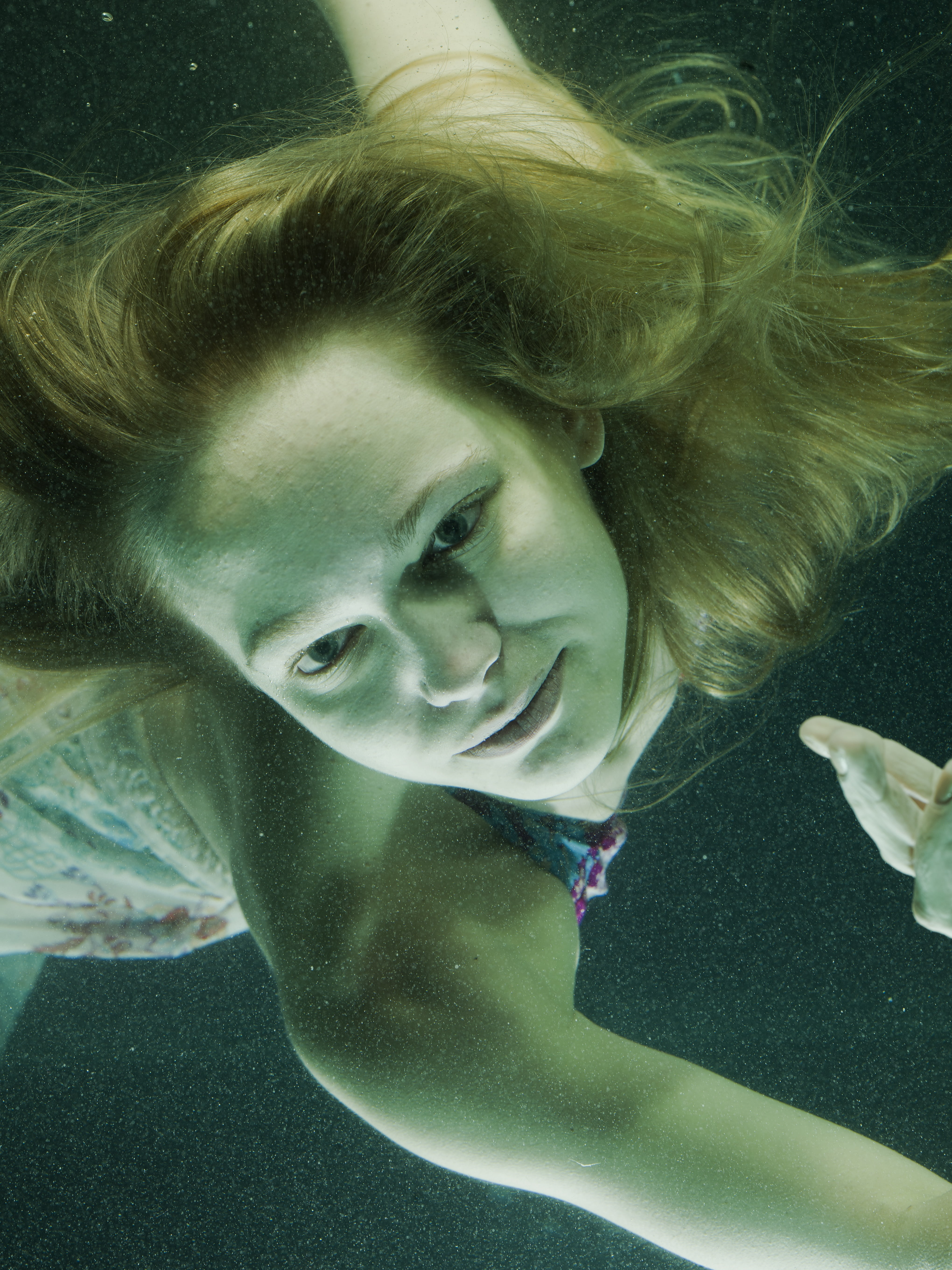 under water, young adult, indoors, close-up, fine arts, suffocation, deep, innocence, art, child, model, 5K, fashion, aesthetics, headshot, womens, adult, Phone HD Wallpaper