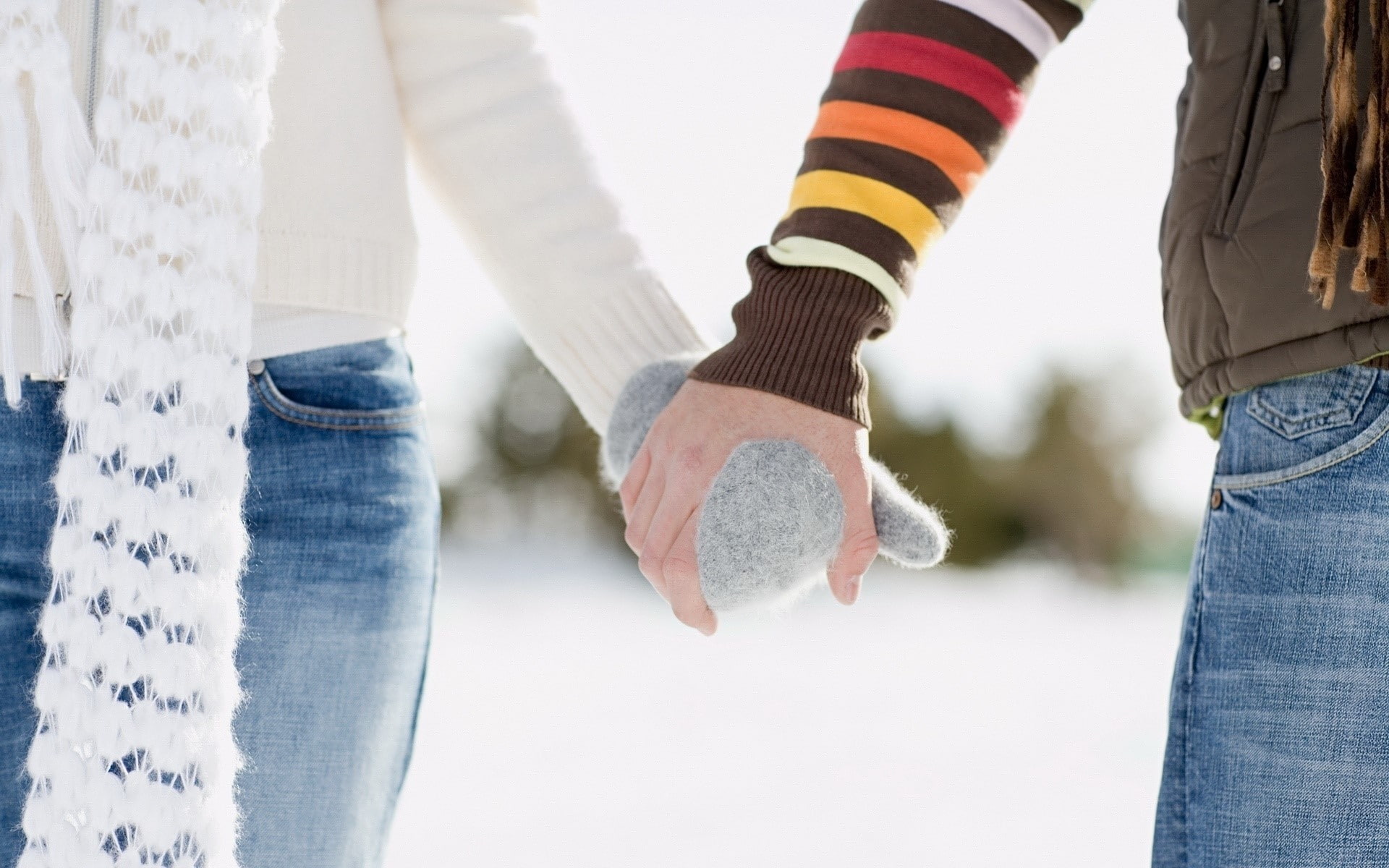 casual clothing, two people, men, love, holding hands, Winter, togetherness, jeans, young men, outdoors, couple - relationship, people, young adult, 1080P, HD Wallpaper