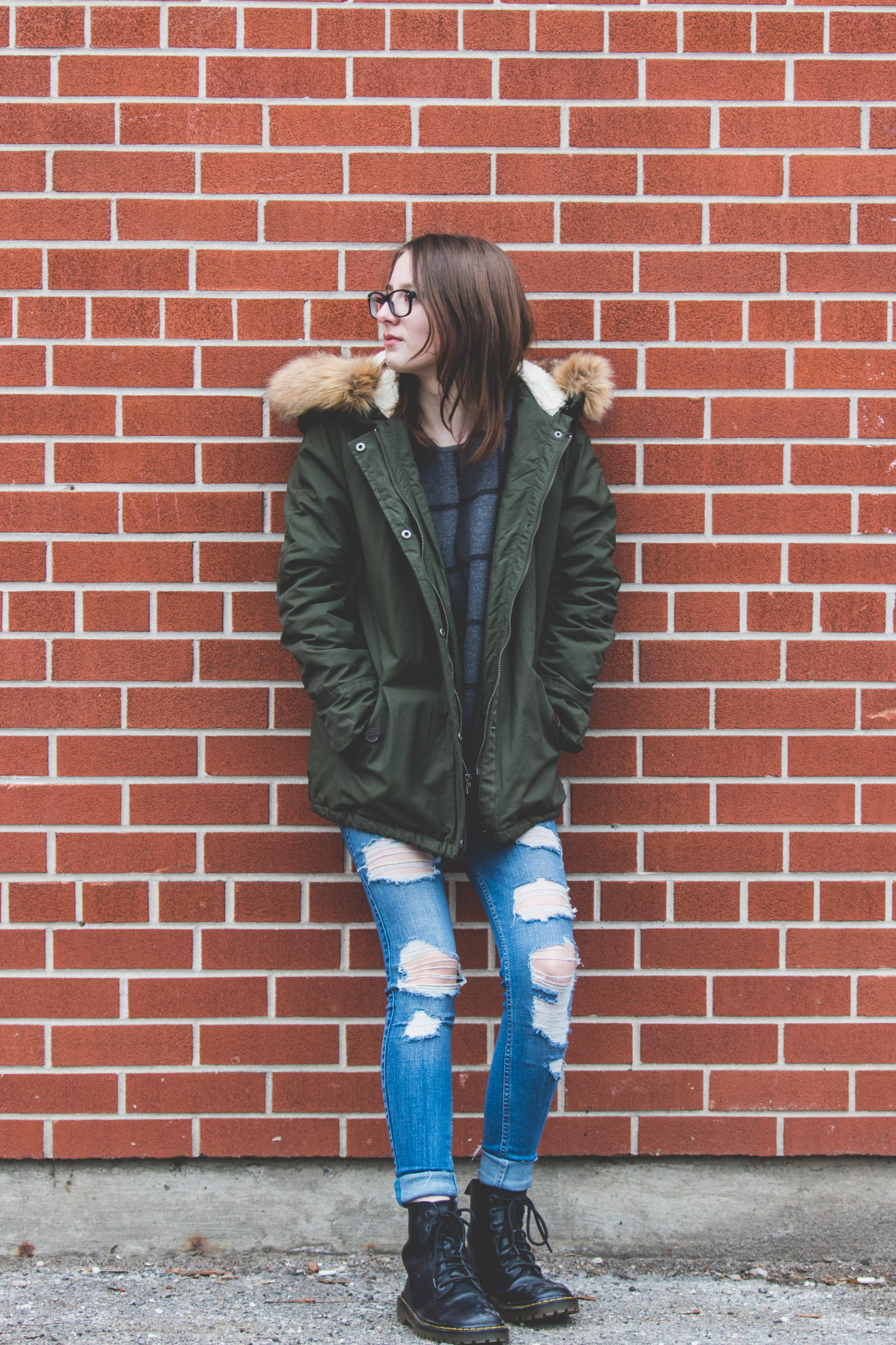 boots, wall - building feature, one person, lifestyles, black, warm clothing, woman, front view, clothing, wall, outdoors, right, parka, girl, young women, Phone HD Wallpaper