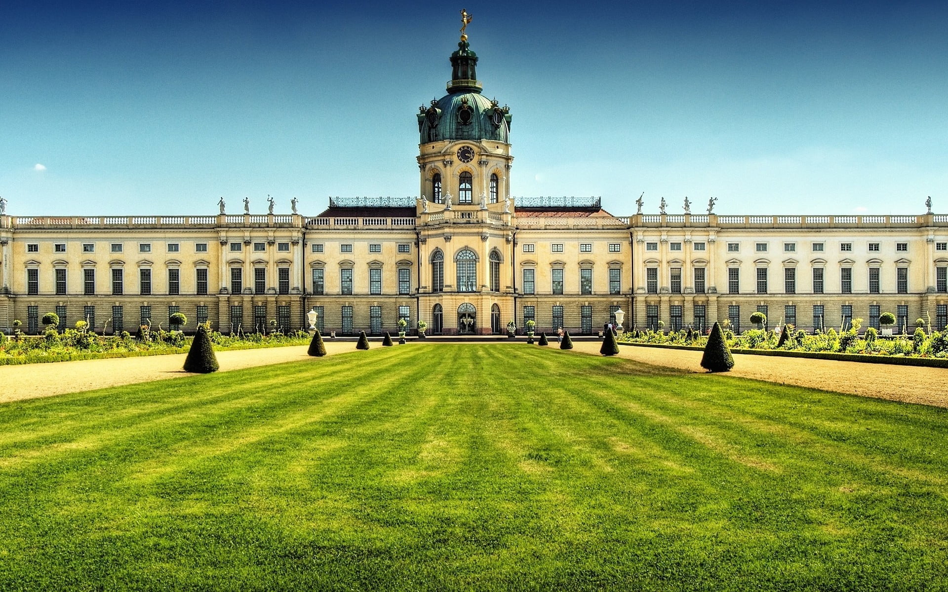 outdoors, travel, building exterior, building, no people, government, history, sky, castles, built structure, berlin, plant, 1080P, cityscapes, clear sky, HD Wallpaper