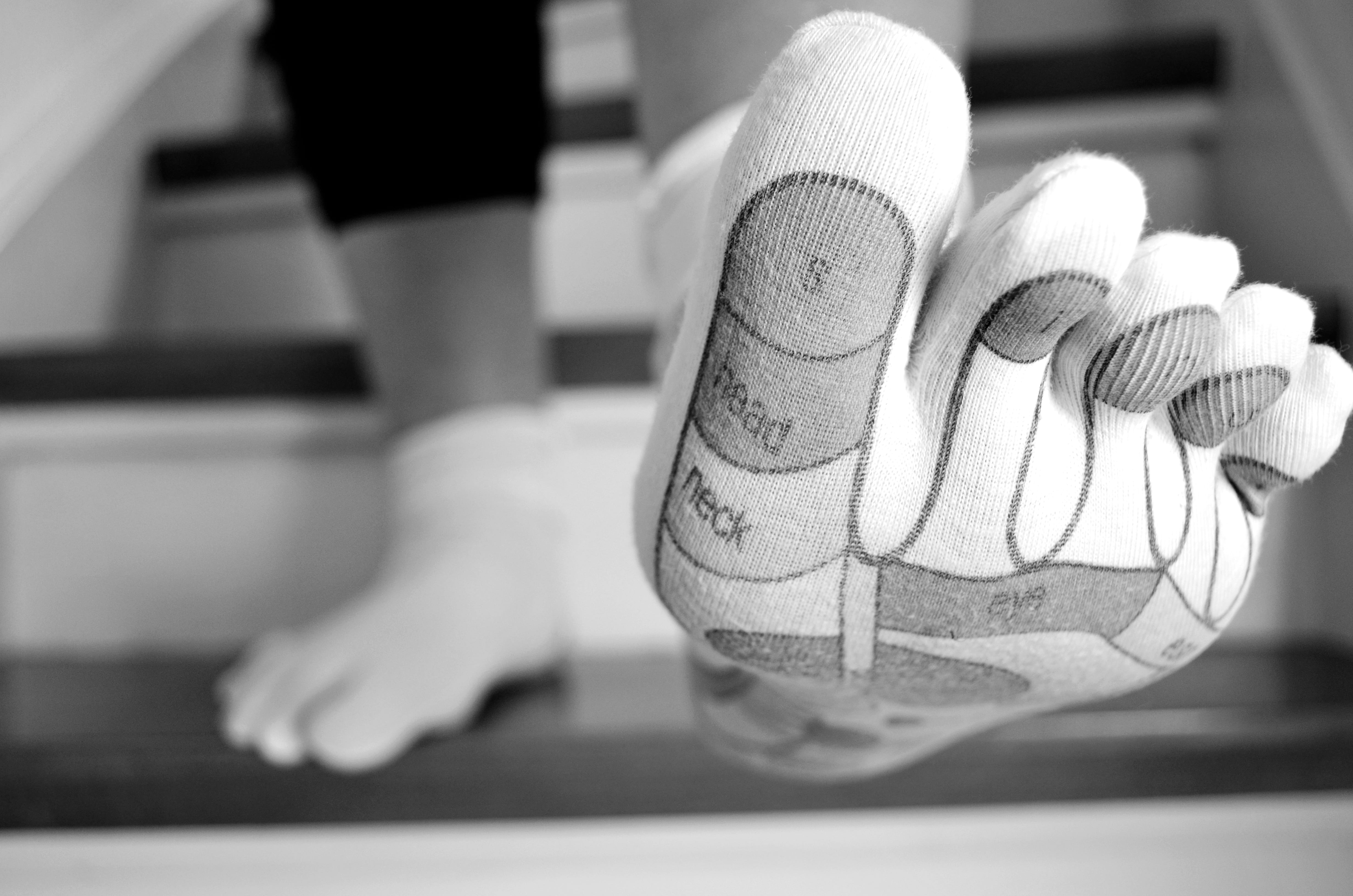 selective focus, white, woman, relaxation, shoe, zones, feet, human leg, domestic room, get off, gray, ten, 4K, clean, adult, body part, women, one person, HD Wallpaper