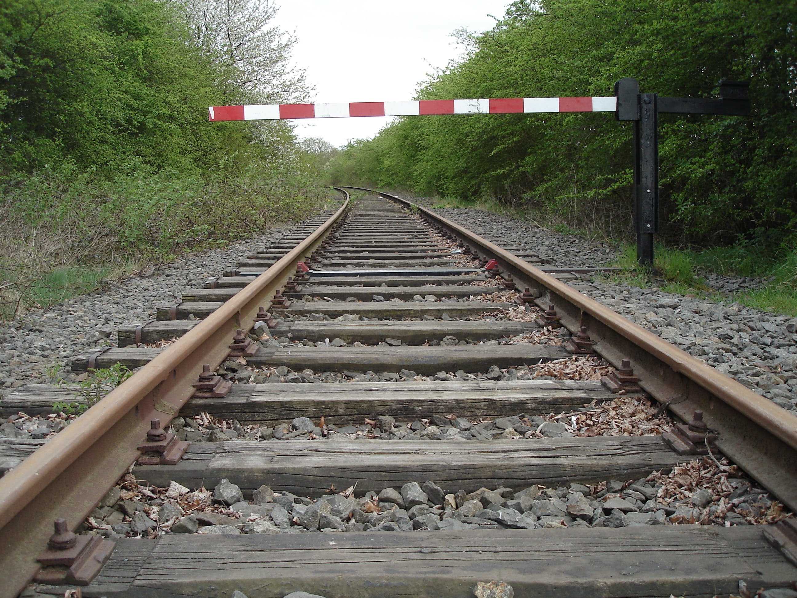 no people, transportation, straight, plant, train, rock, 2K, railroad tie, stone - object, Barriers, gravel, parallel, the way forward, journey, vanishing point, HD Wallpaper