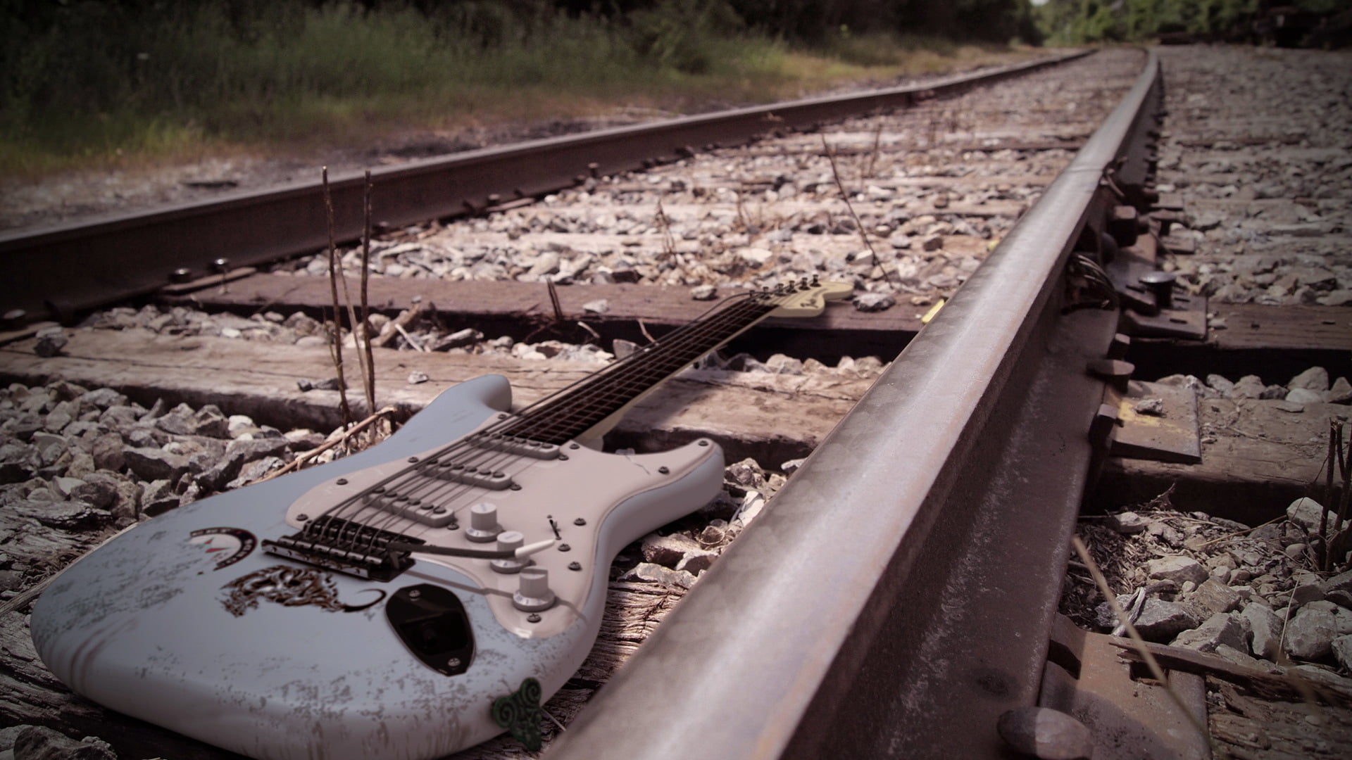 guitar, gravel, day, no people, outdoors, railroad track, transportation, nature, metal, rock, shunting yard, solid, mode of transportation, 1080P, public transportation, HD Wallpaper