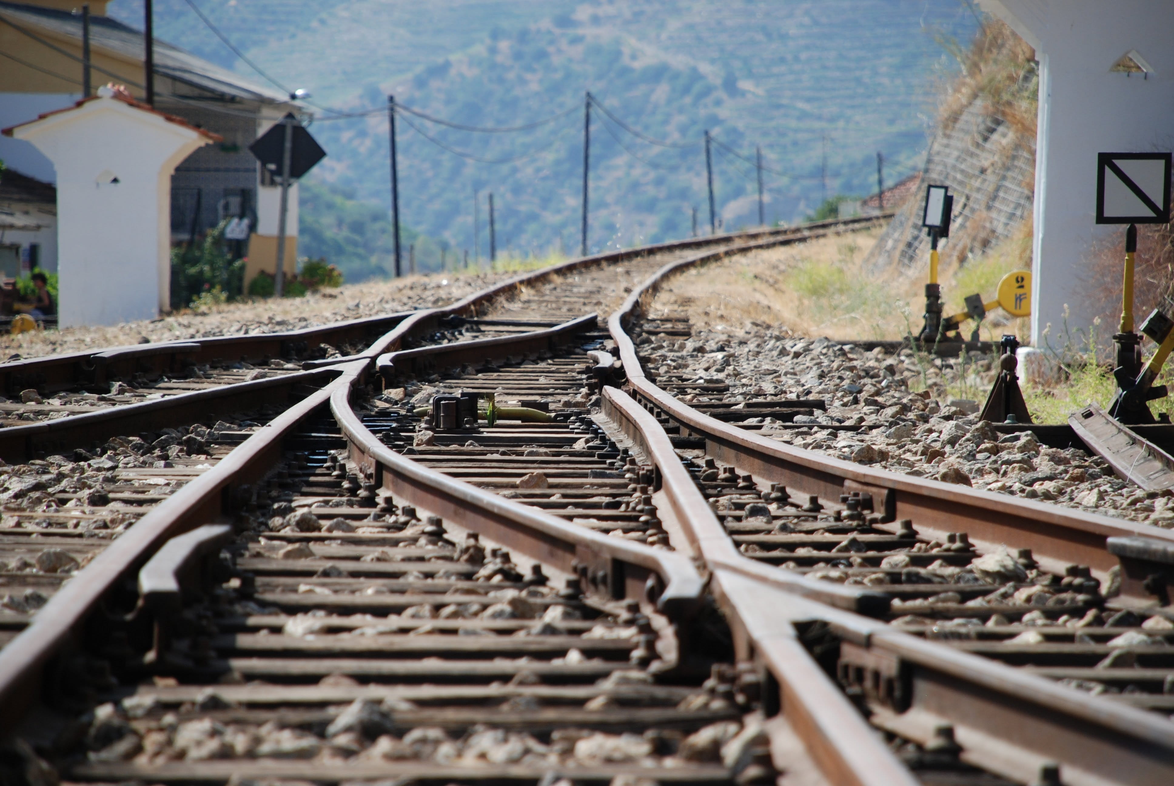 4K, railway, selective focus, day, railways, tua, rail transportation, nature, railroad tie, portugal, mode of transportation, tourism, outdoors, train, HD Wallpaper