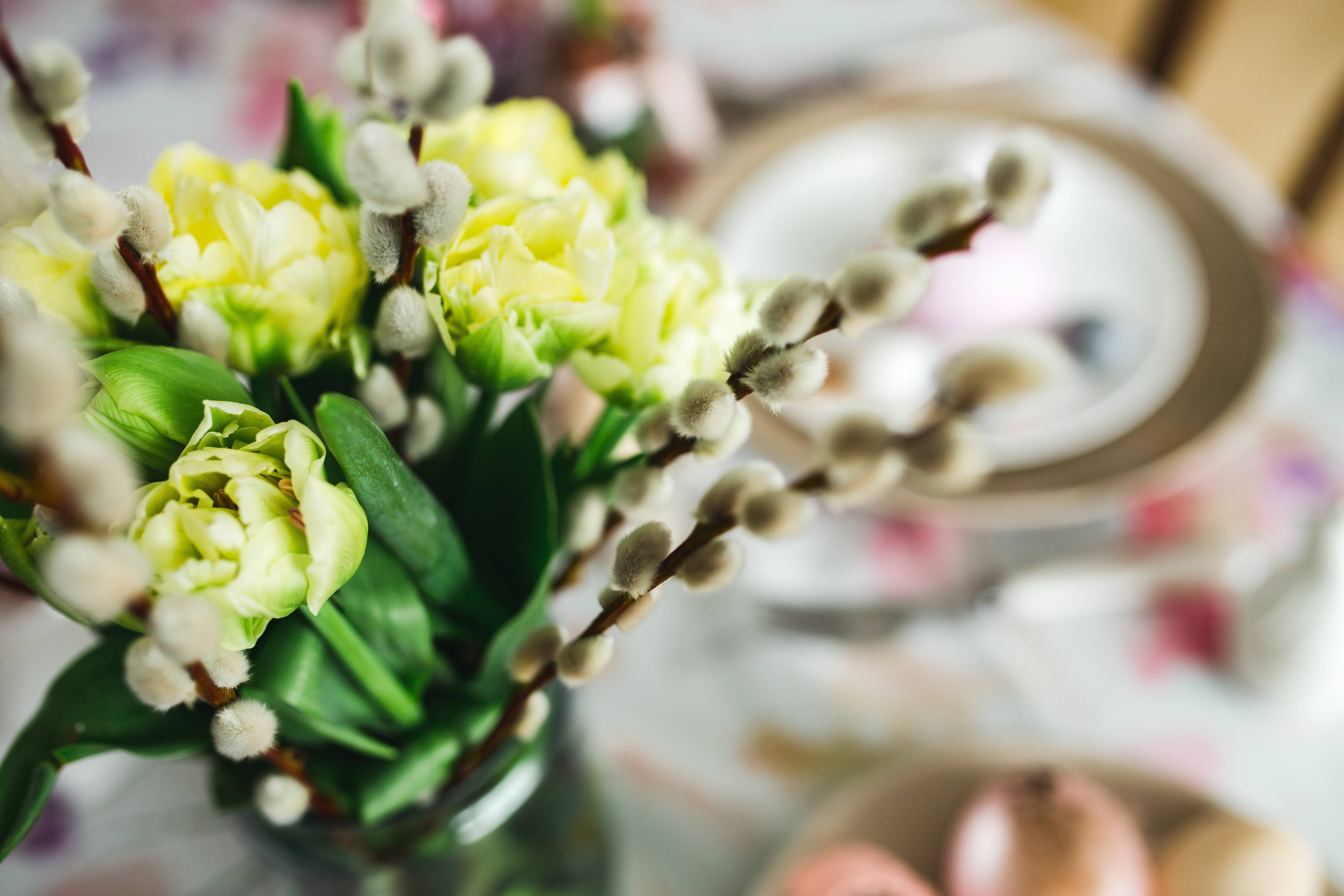 wedding, large group of objects, arrangement, green color, catkins, food, selective focus, eggs, vegetable, small business, day, flowers, ornaments, nature, HD Wallpaper