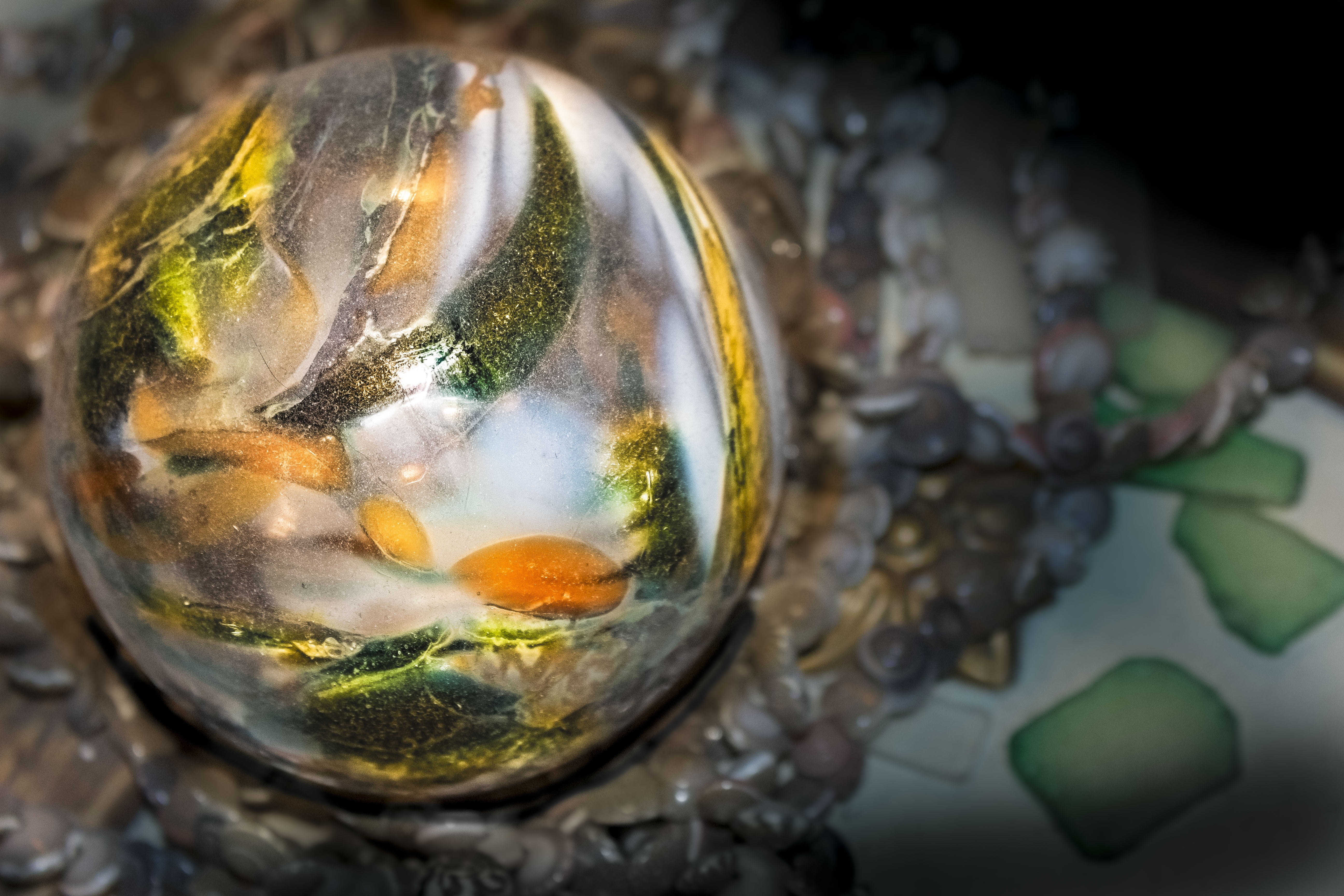 glass, golden, close-up, 5K, shape, green, still life, pattern, design, shiny, water, reflection, directly above, indoors, crystal ball, transparent, crystal, HD Wallpaper