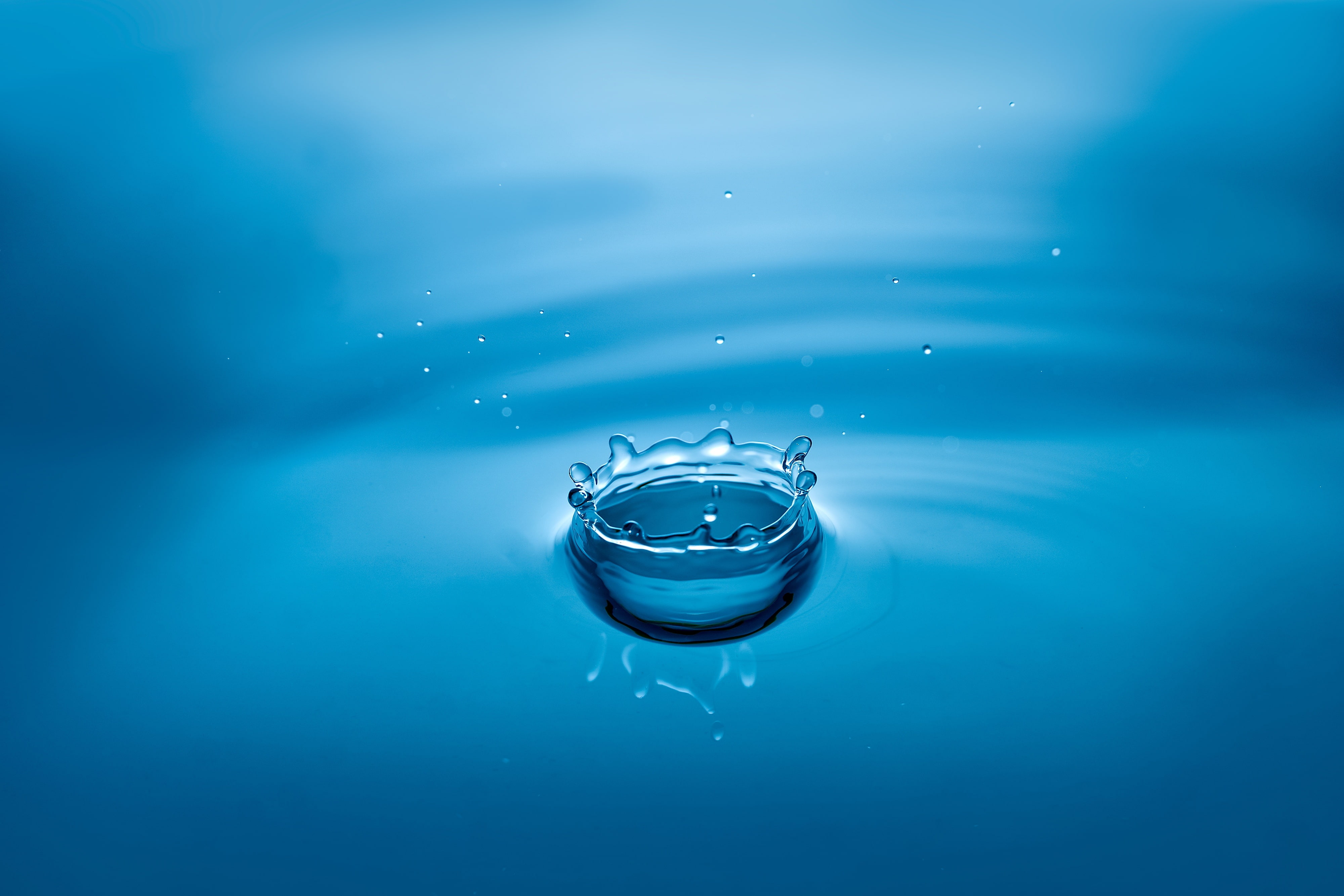 purity, outdoors, concentric, nature, no people, reflection, falling, splashing, blue, sinking, Water, impact, Droplet, waterfront, close-up, drop, 4K, HD Wallpaper