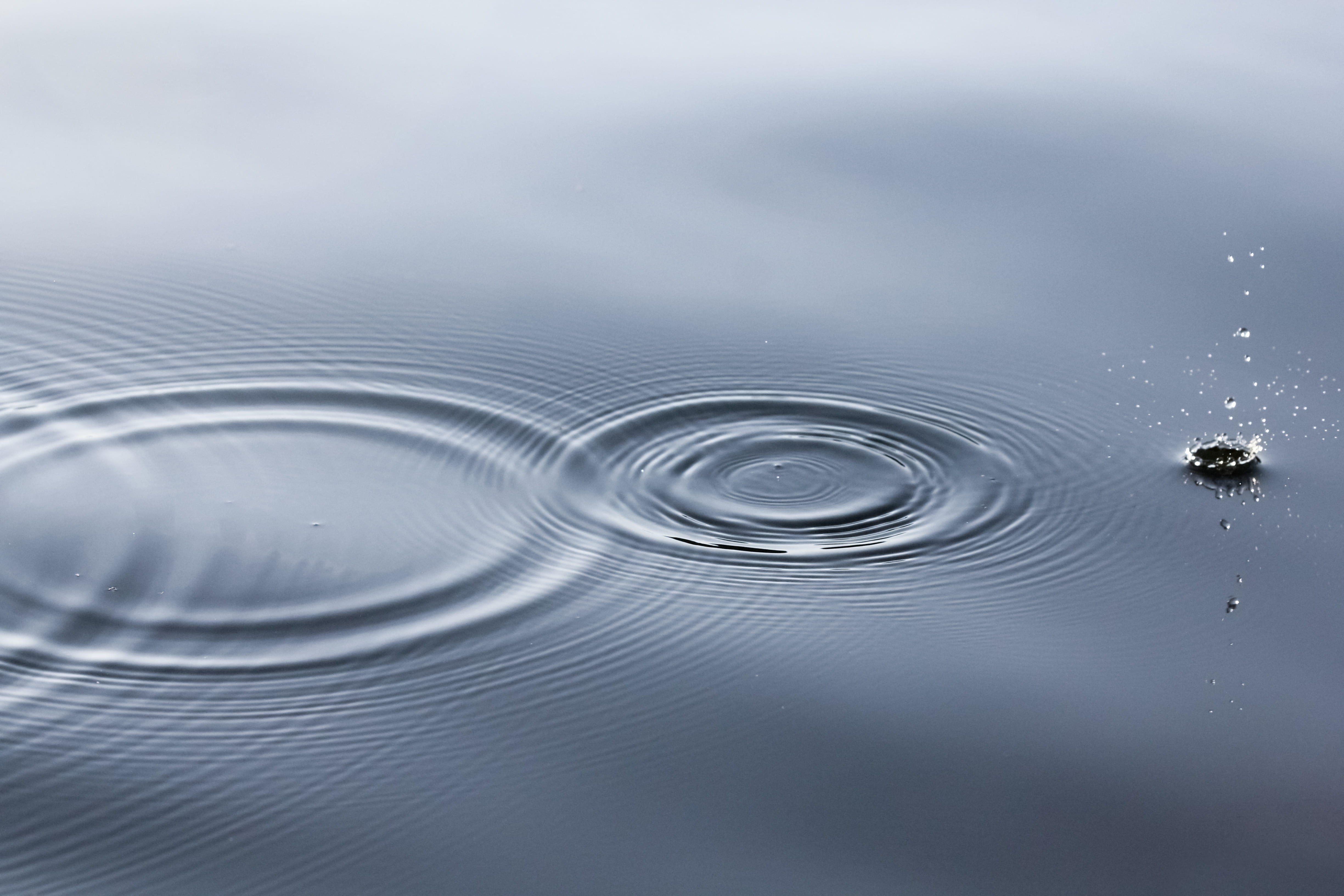 abstract, splashing, ripple, circle, shape, 4K, abstract backgrounds, no people, water, freshness, impact, purity, outdoors, archival, splash, sea, backgrounds, HD Wallpaper