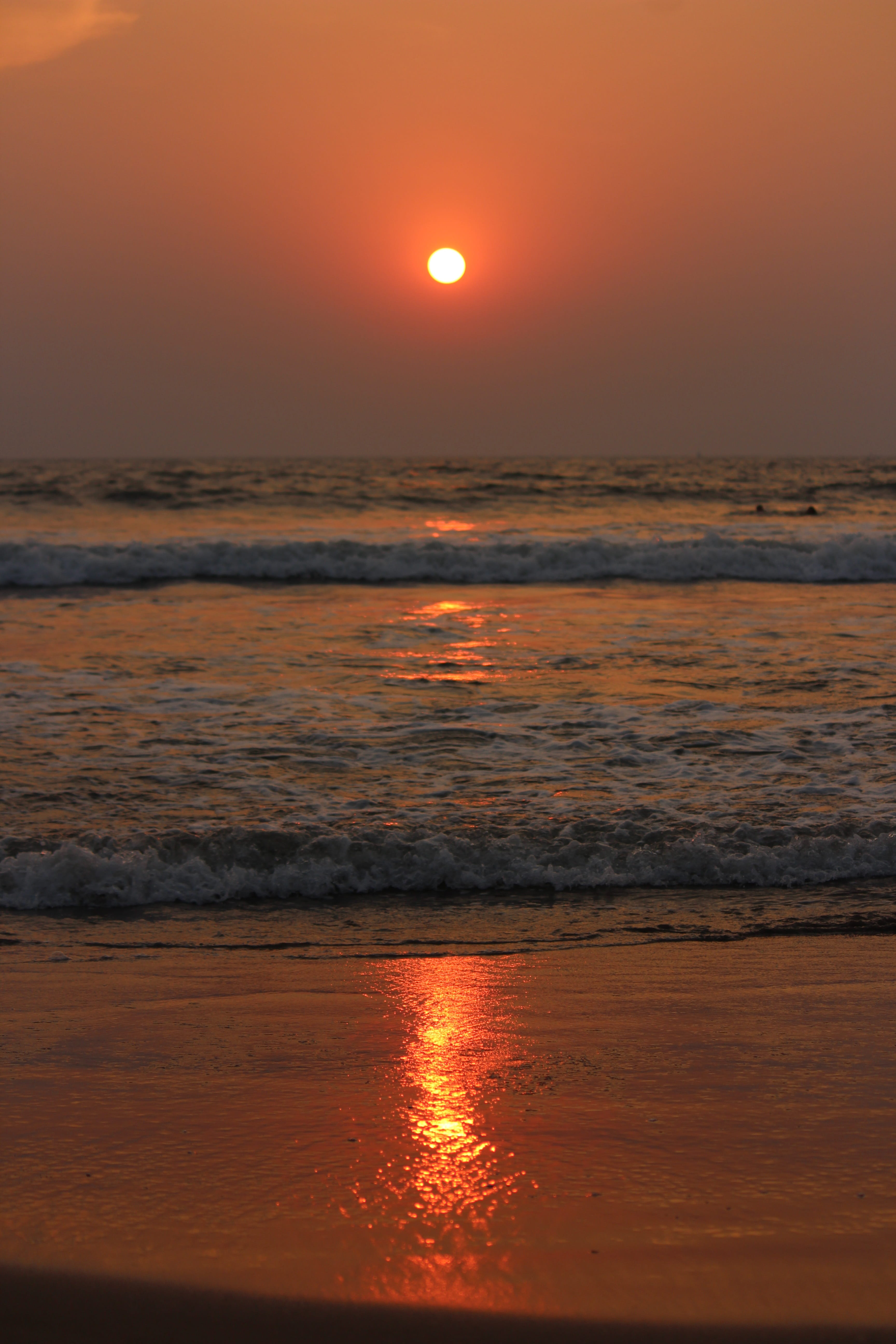 blue, nature, ocean, outdoors, tranquility, summer, goa, orange color, horizon over water, reflection, beauty in nature, wave, romantic sky, sunlight, beach, Phone HD Wallpaper