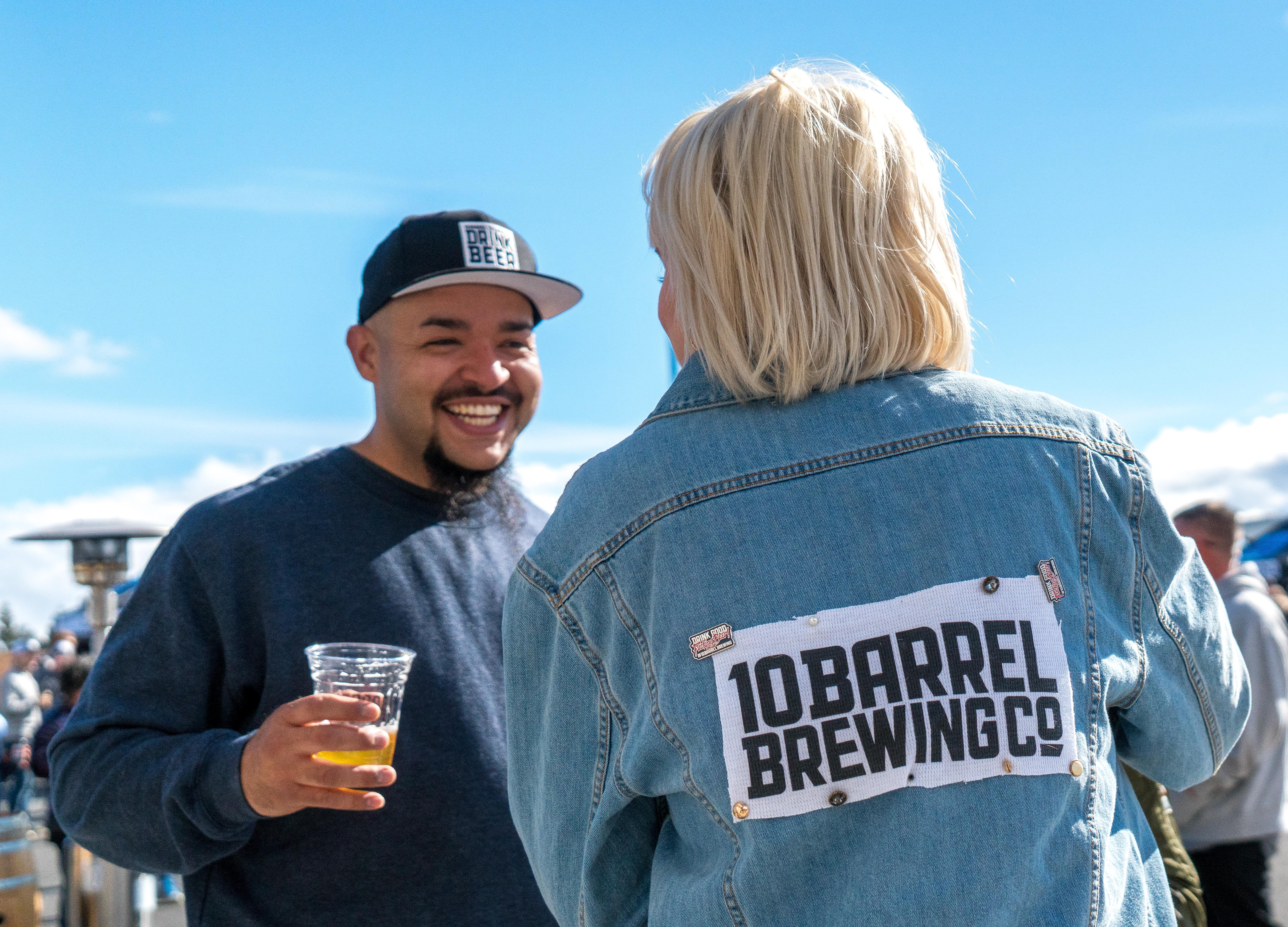 nature, day, portrait, leisure activity, cap, cup, leisure, casual clothing, back view, family, people, two people, beer, woman, enjoyment, denim jacket, HD Wallpaper