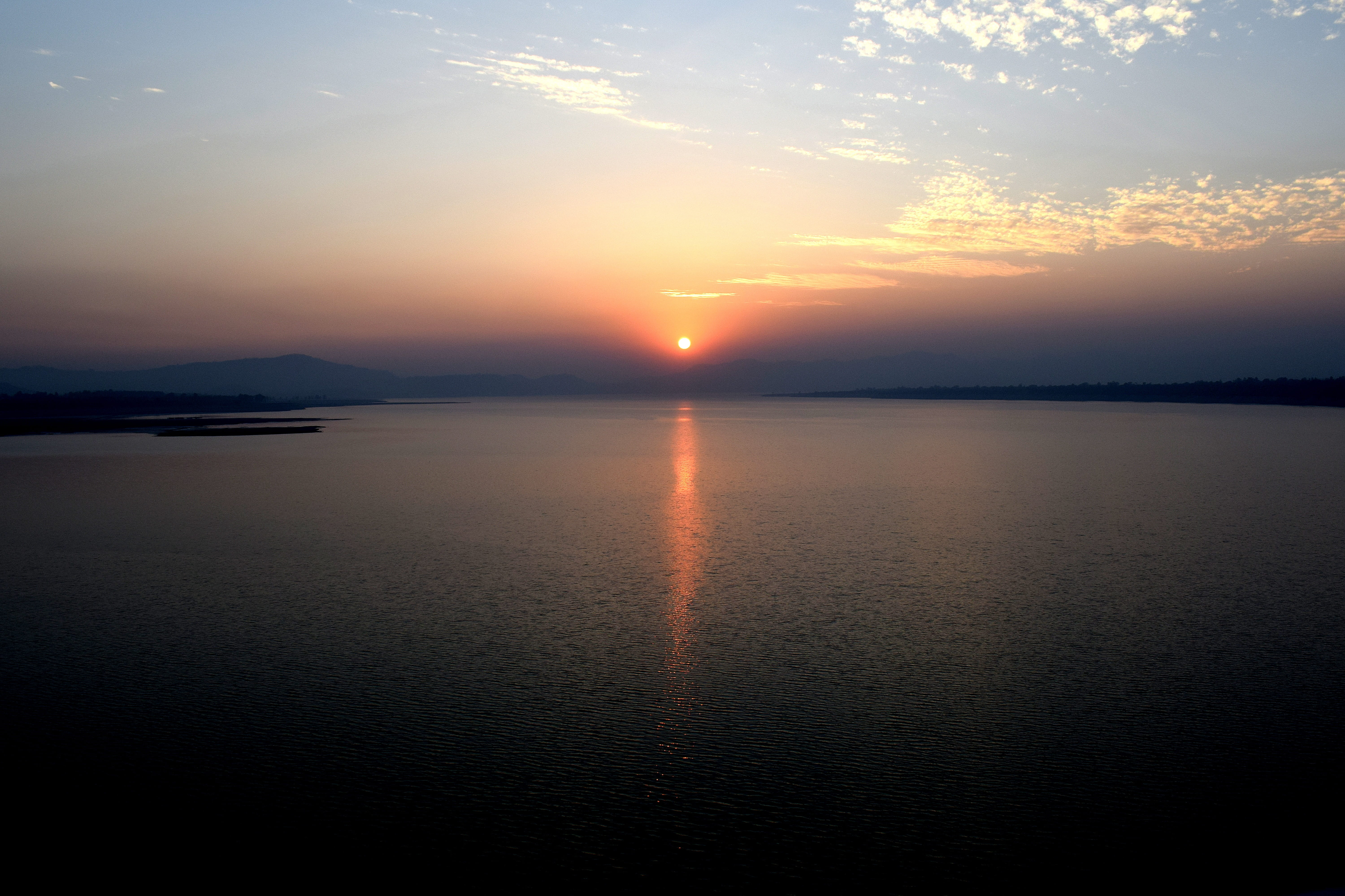 beauty in nature, dusk, travel, idyllic, seascape, fair weather, scenics - nature, water, nature, sun, no people, 5K, outdoors, dawn, tranquility, sunset, HD Wallpaper